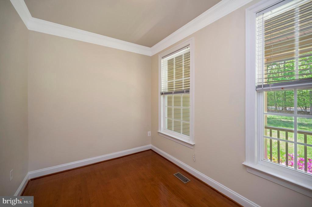 Stafford, Virginia, 22554, United States, 5 Bedrooms Bedrooms, ,5 BathroomsBathrooms,Residential,For Sale,2047982