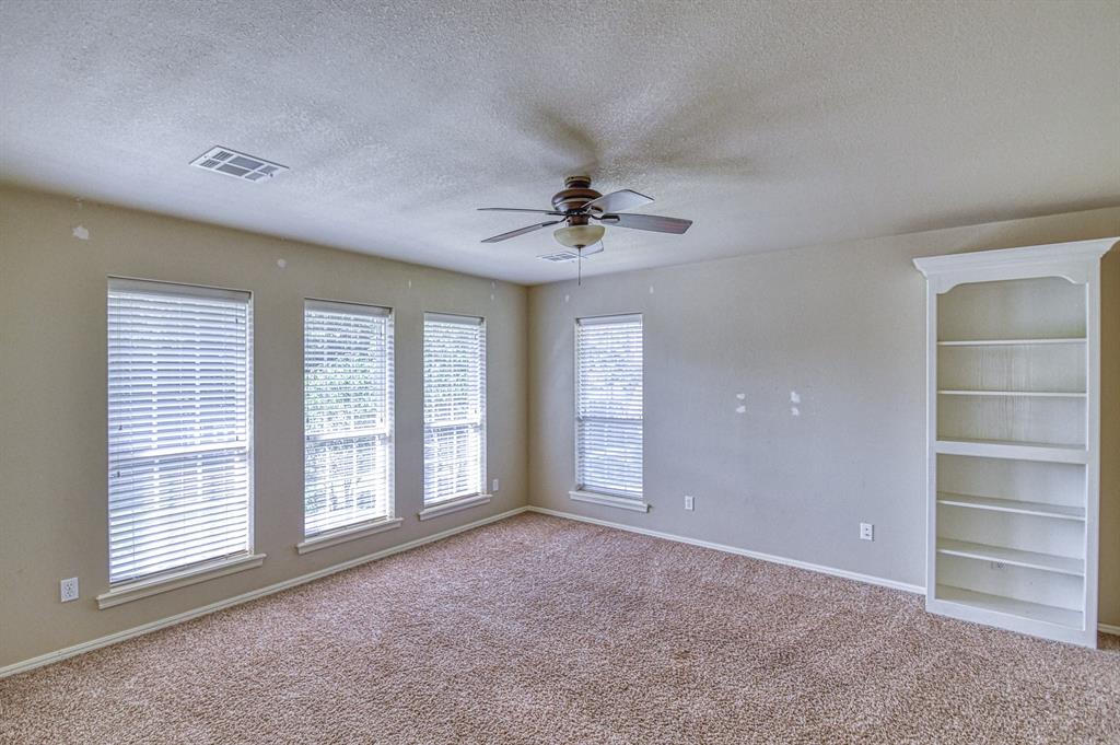 Noble, Oklahoma, 73068, United States, 6 Bedrooms Bedrooms, ,4 BathroomsBathrooms,Residential,For Sale,1978197