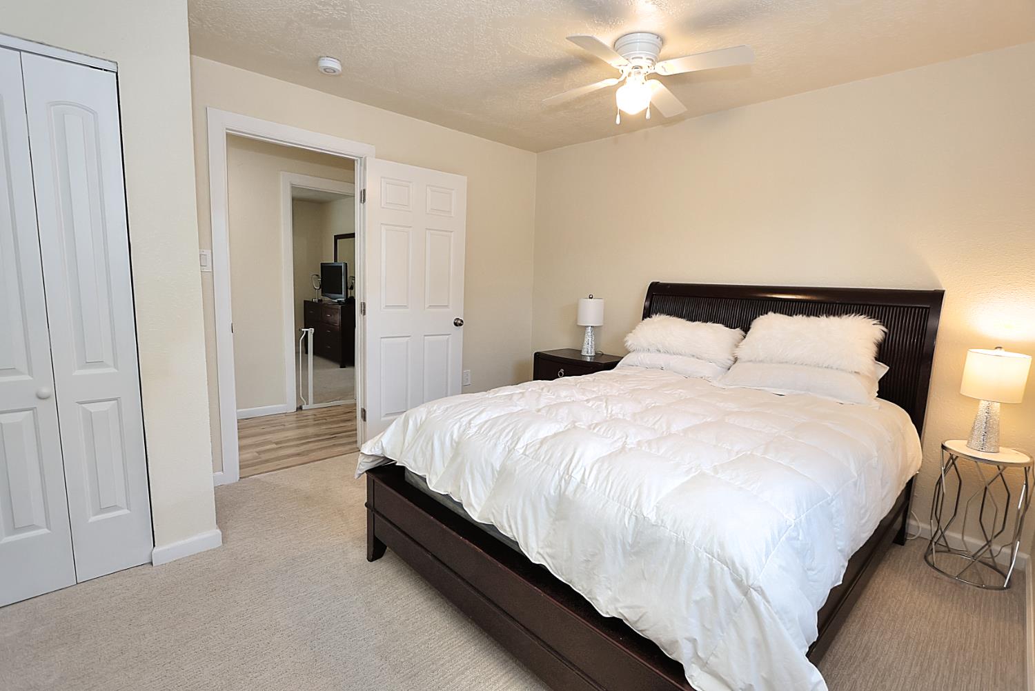 Walnut Grove, California, 95690, United States, 5 Bedrooms Bedrooms, ,3 BathroomsBathrooms,Residential,For Sale,1957042