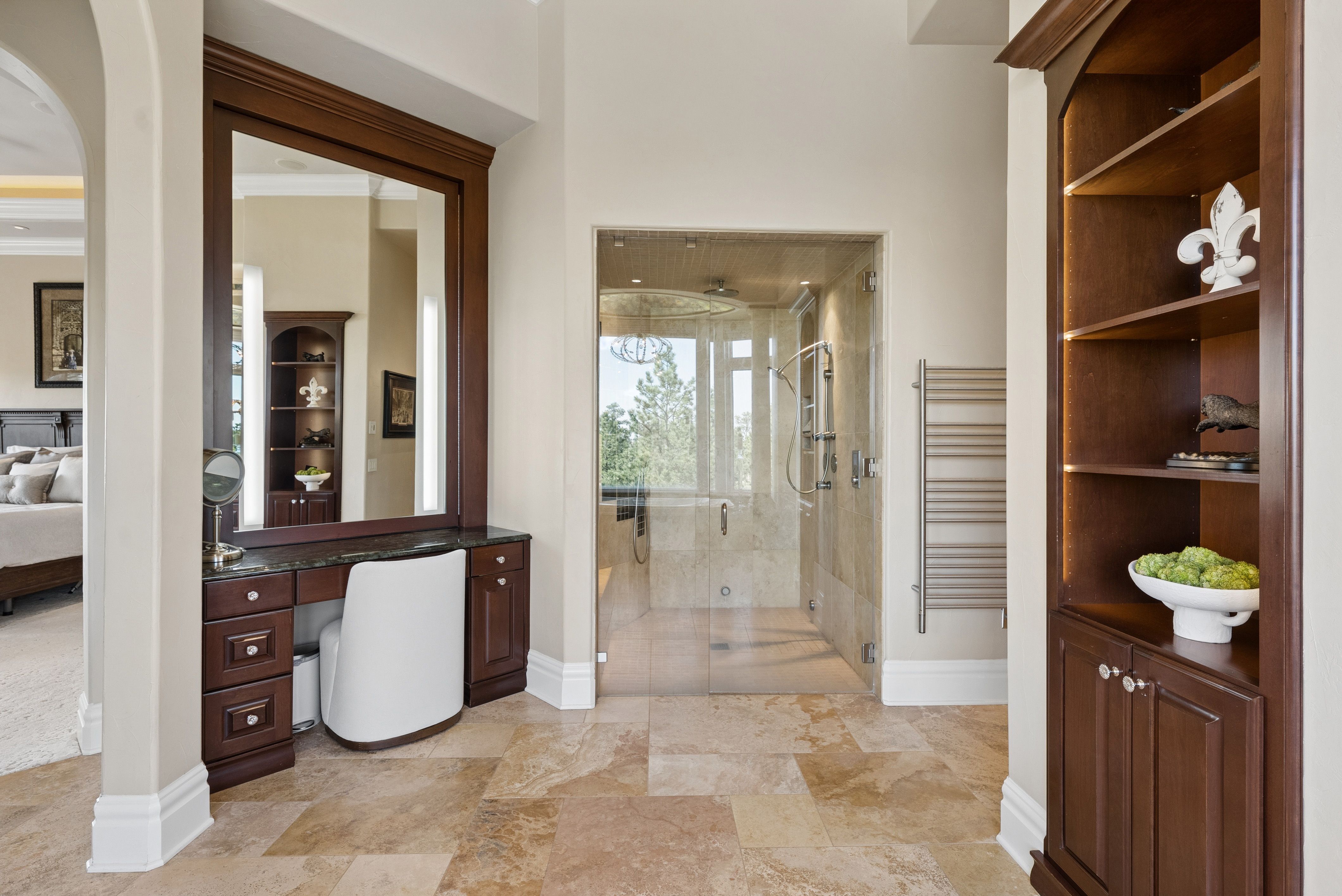  Extraordinary legacy estate on 2.59 private acres in Cathedral Pines - 物件實景
