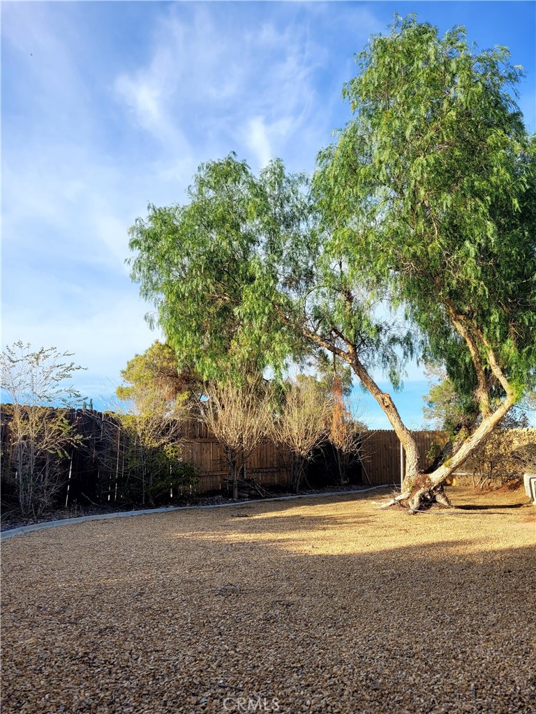 Victorville, California, 92392, United States, 3 Bedrooms Bedrooms, ,2 BathroomsBathrooms,Residential,For Sale,1988304