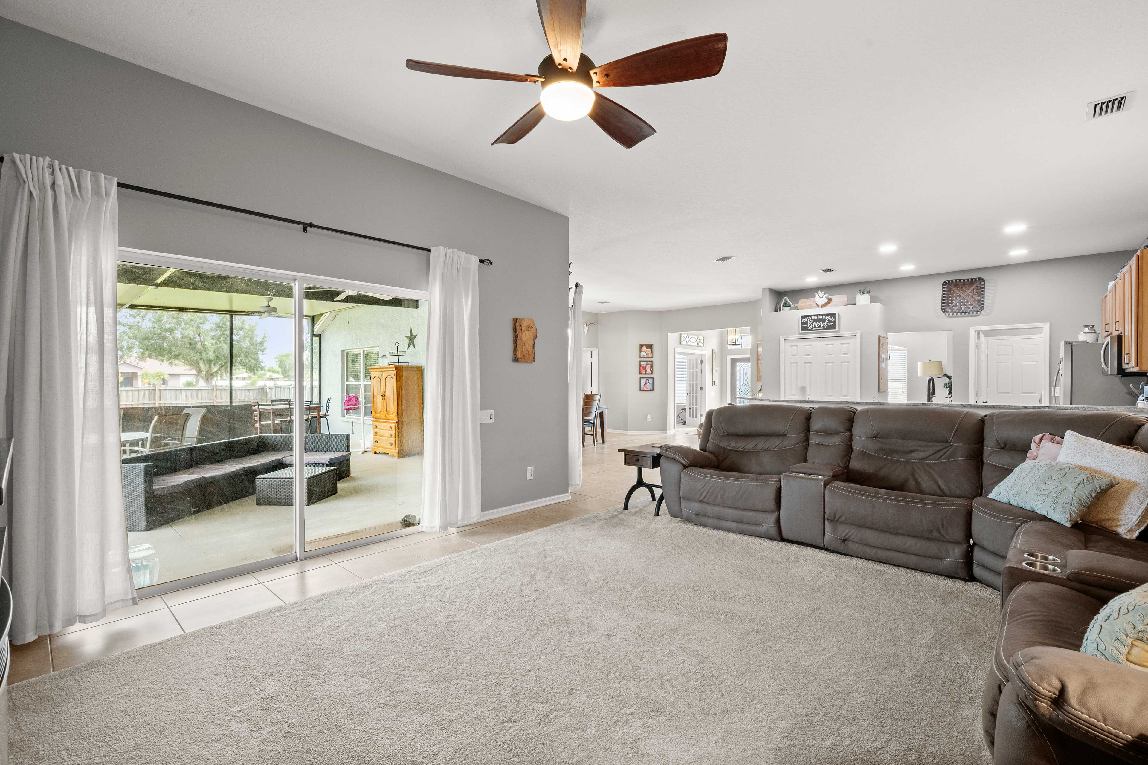 Plant City, Florida, 33567, United States, 4 Bedrooms Bedrooms, ,3 BathroomsBathrooms,Residential,For Sale,1974682