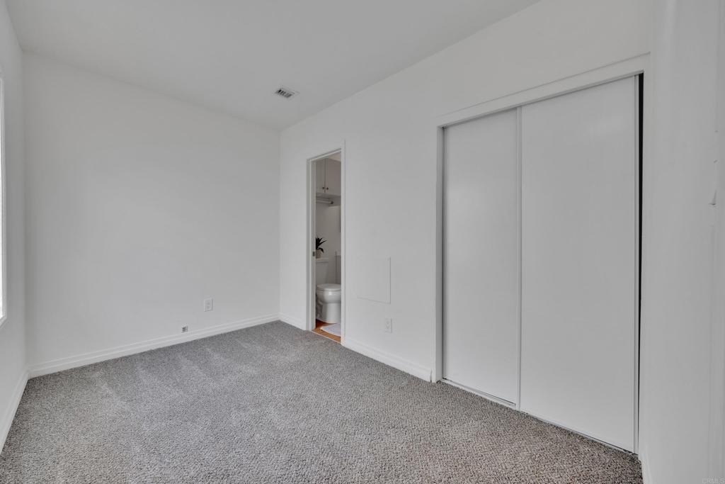 Spring Valley, California, 91977, United States, 6 Bedrooms Bedrooms, ,4 BathroomsBathrooms,Residential,For Sale,1996017