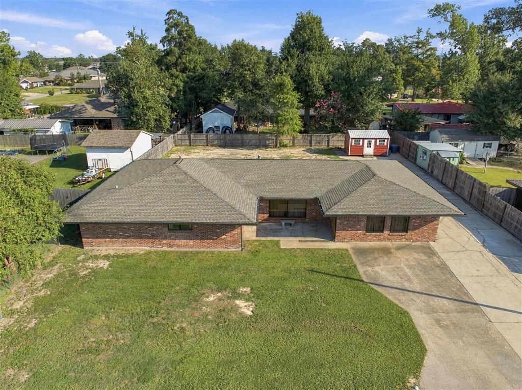 Maplewood Dr, Lake Charles, LA 70601