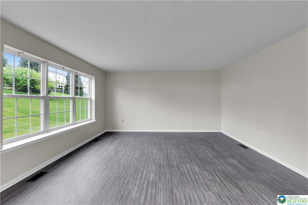 Northampton, Pennsylvania, 18067, United States, 3 Bedrooms Bedrooms, ,3 BathroomsBathrooms,Residential,For Sale,2049020