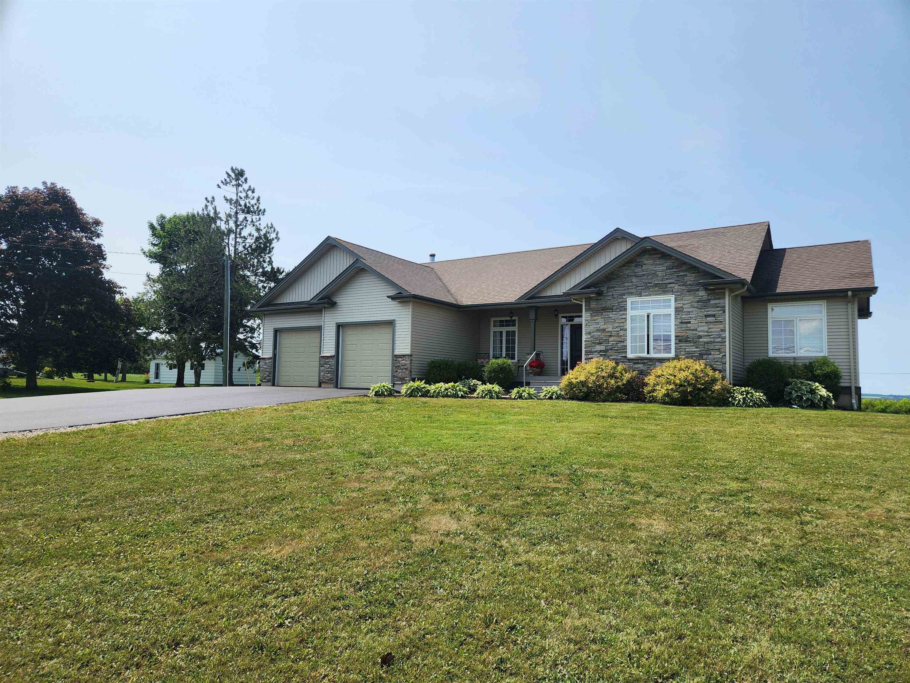 WINSLOE SOUTH, Prince Edward Island, C1E 2Y2, CA, 5 Bedrooms Bedrooms, ,3 BathroomsBathrooms,Residential,For Sale,1876232