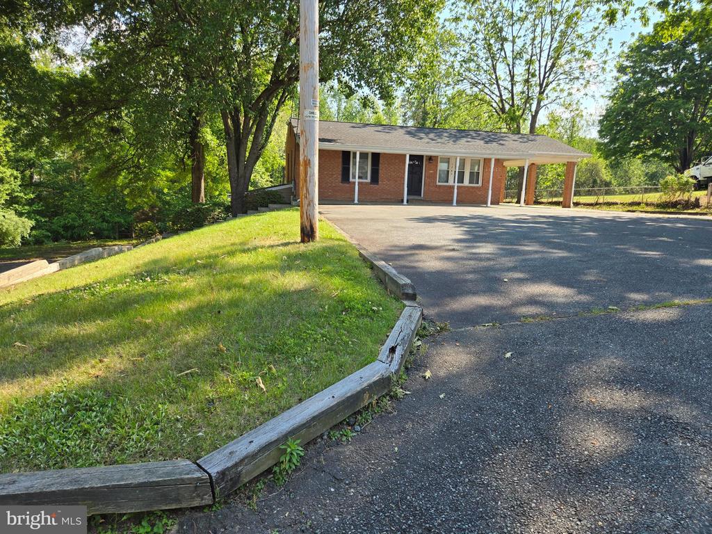 Stafford, Virginia, 22556, United States, 3 Bedrooms Bedrooms, ,2 BathroomsBathrooms,Residential,For Sale,2048018