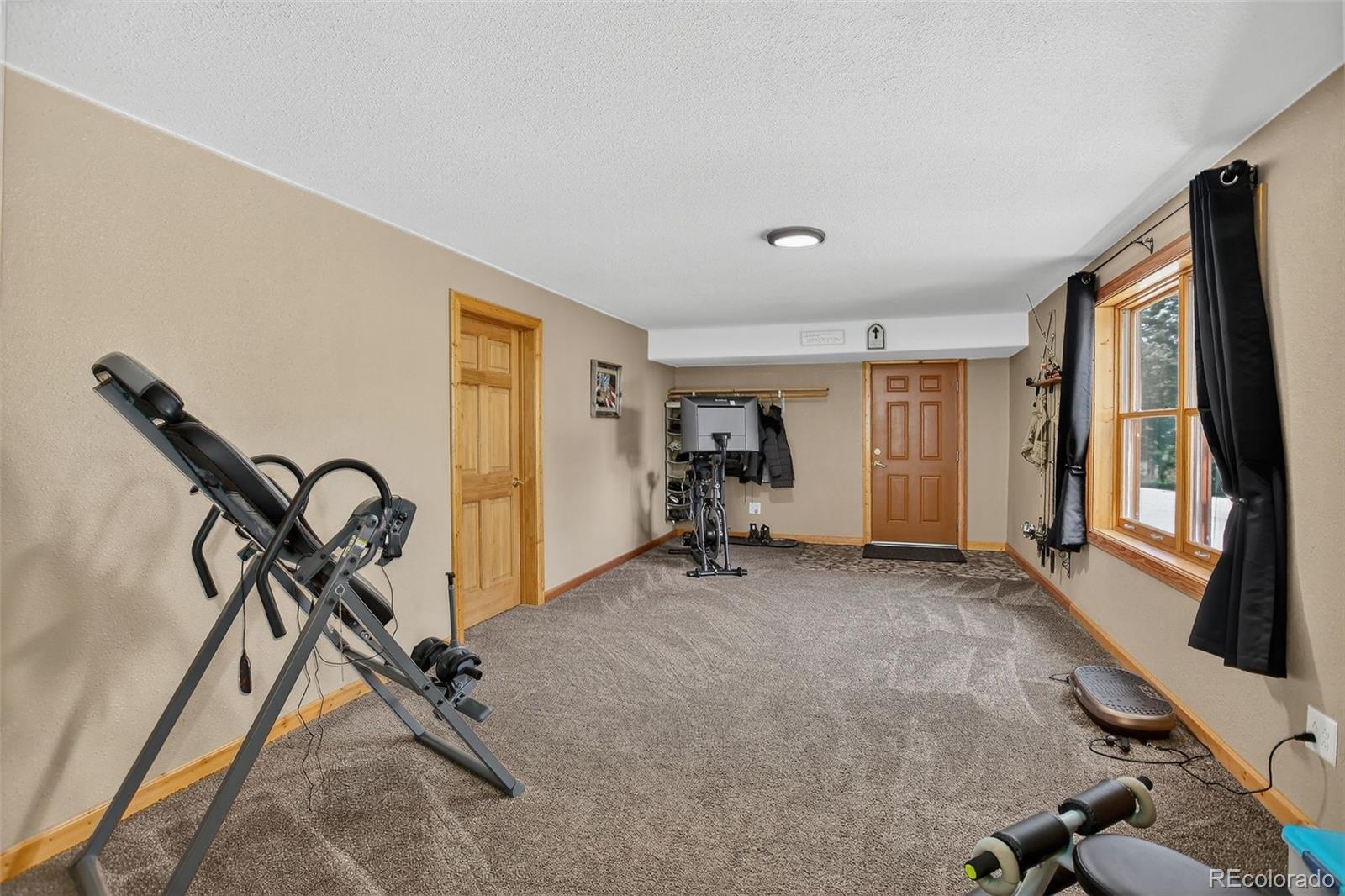 Golden, Colorado, 80403, United States, 3 Bedrooms Bedrooms, ,1 BathroomBathrooms,Residential,For Sale,1951002