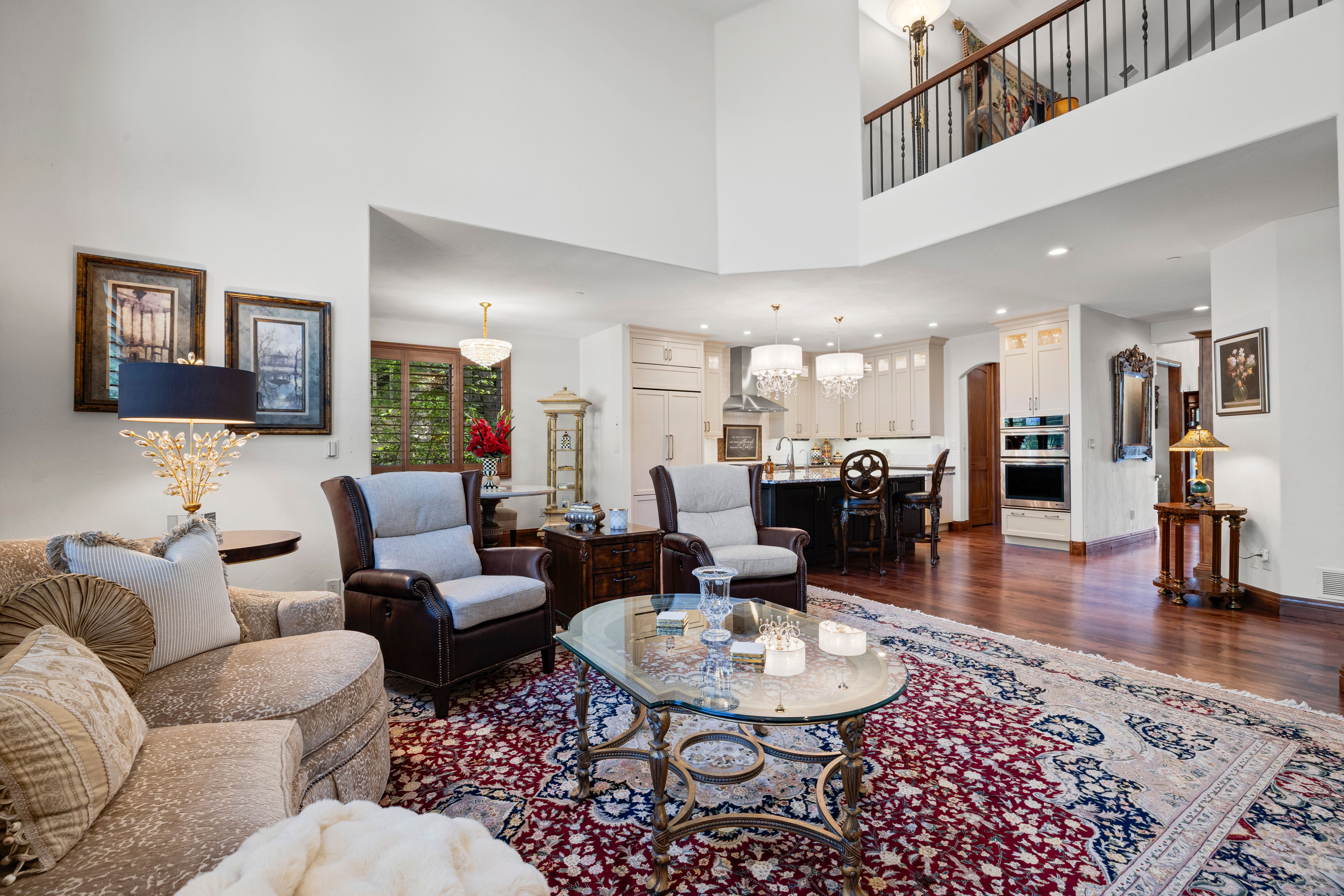  Luxury, No-Maintenance Living with Main-Floor Primary in Castle Pines Village - 物件實景