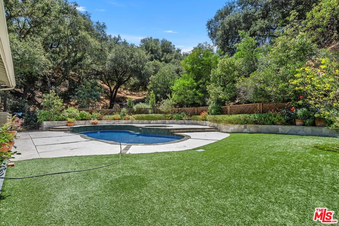 Calabasas, California, 91302, United States, 4 Bedrooms Bedrooms, ,3 BathroomsBathrooms,Residential,For Sale,1896554
