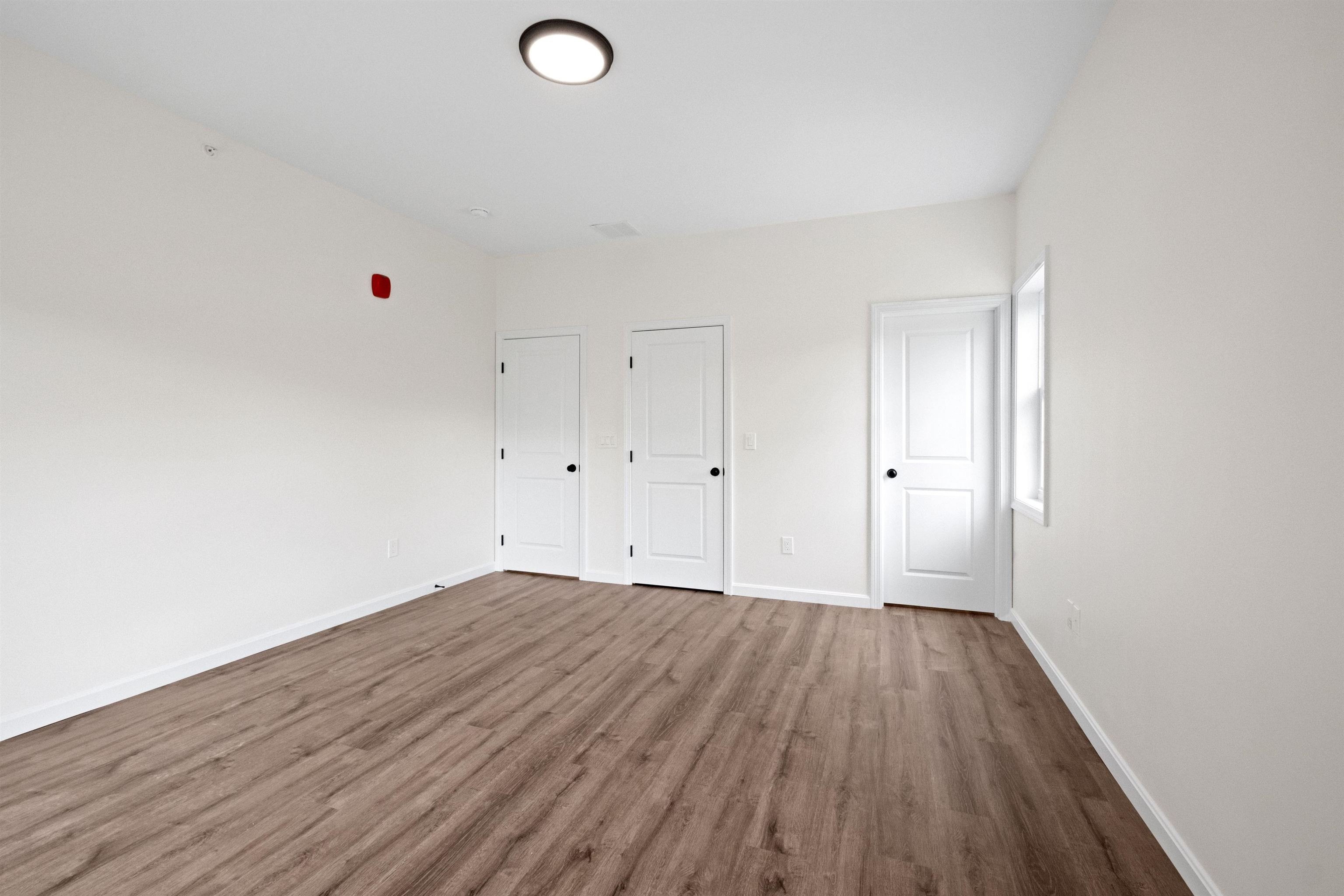 Lincoln, New Hampshire, 03251, United States, 4 Bedrooms Bedrooms, ,3 BathroomsBathrooms,Residential,For Sale,1922884