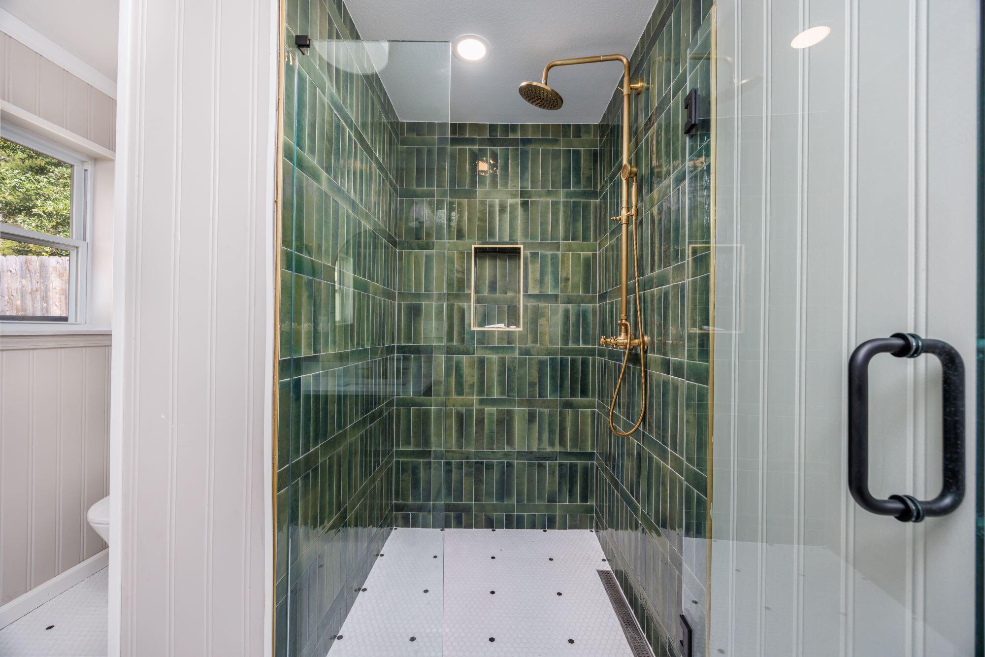 Freeport, Florida, 32439, United States, 4 Bedrooms Bedrooms, ,3 BathroomsBathrooms,Residential,For Sale,1995838