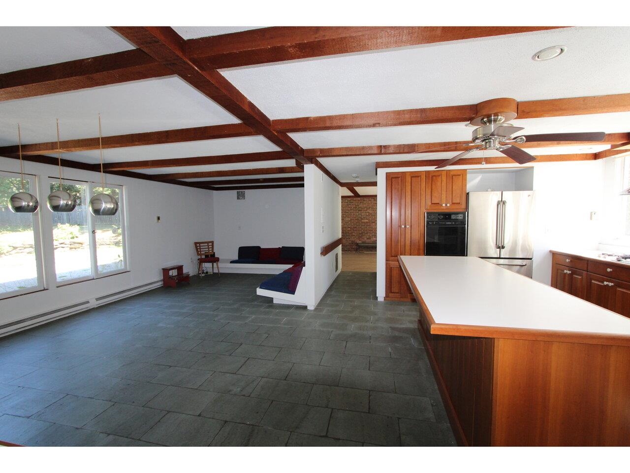 Burlington, Vermont, 05401, United States, 5 Bedrooms Bedrooms, ,2 BathroomsBathrooms,Residential,For Sale,1804397