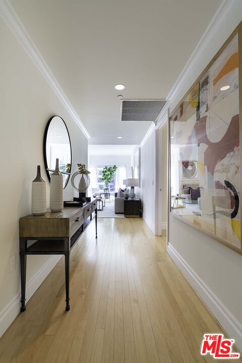Los Angeles, California, 90024, United States, 2 Bedrooms Bedrooms, ,3 BathroomsBathrooms,Residential,For Sale,1840834