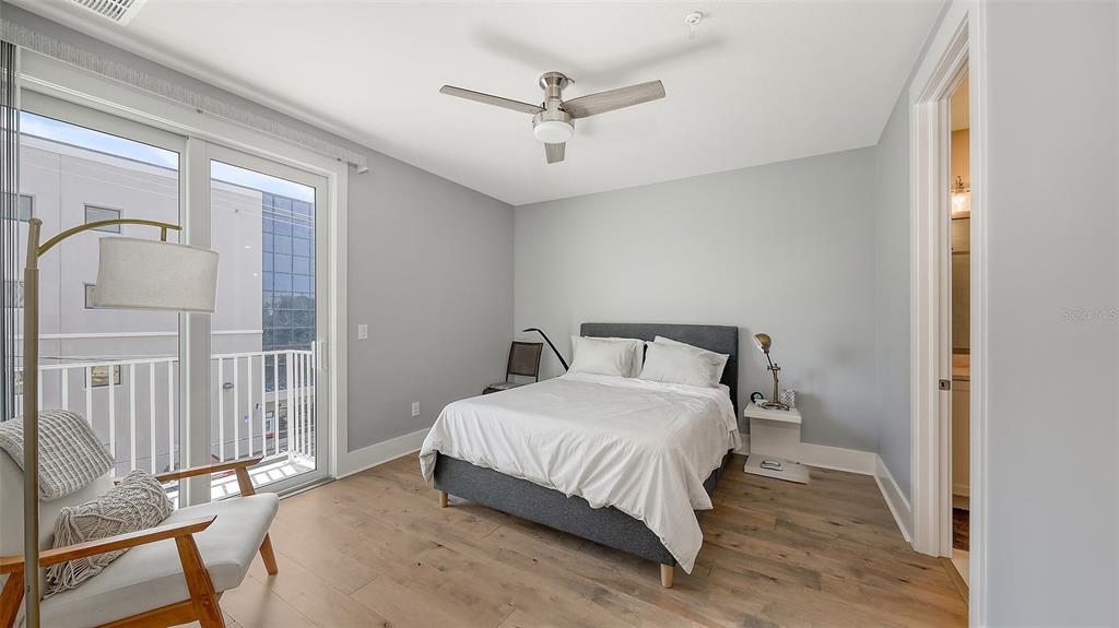 Sarasota, Florida, 34236, United States, 3 Bedrooms Bedrooms, ,4 BathroomsBathrooms,Residential,For Sale,1986560