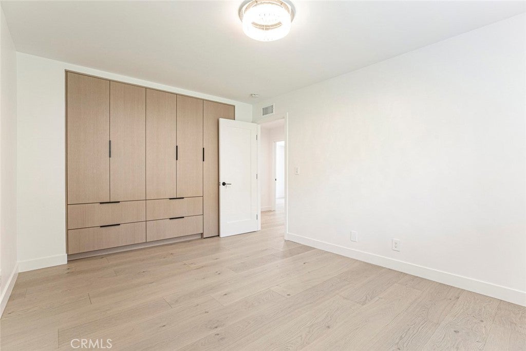 Glendale, California, 91206, United States, 4 Bedrooms Bedrooms, ,3 BathroomsBathrooms,Residential,For Sale,1940917
