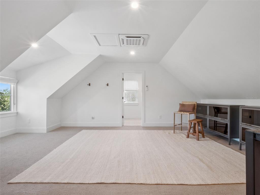 Winter Park, Florida, 32789, United States, 3 Bedrooms Bedrooms, ,5 BathroomsBathrooms,Residential,For Sale,1993312