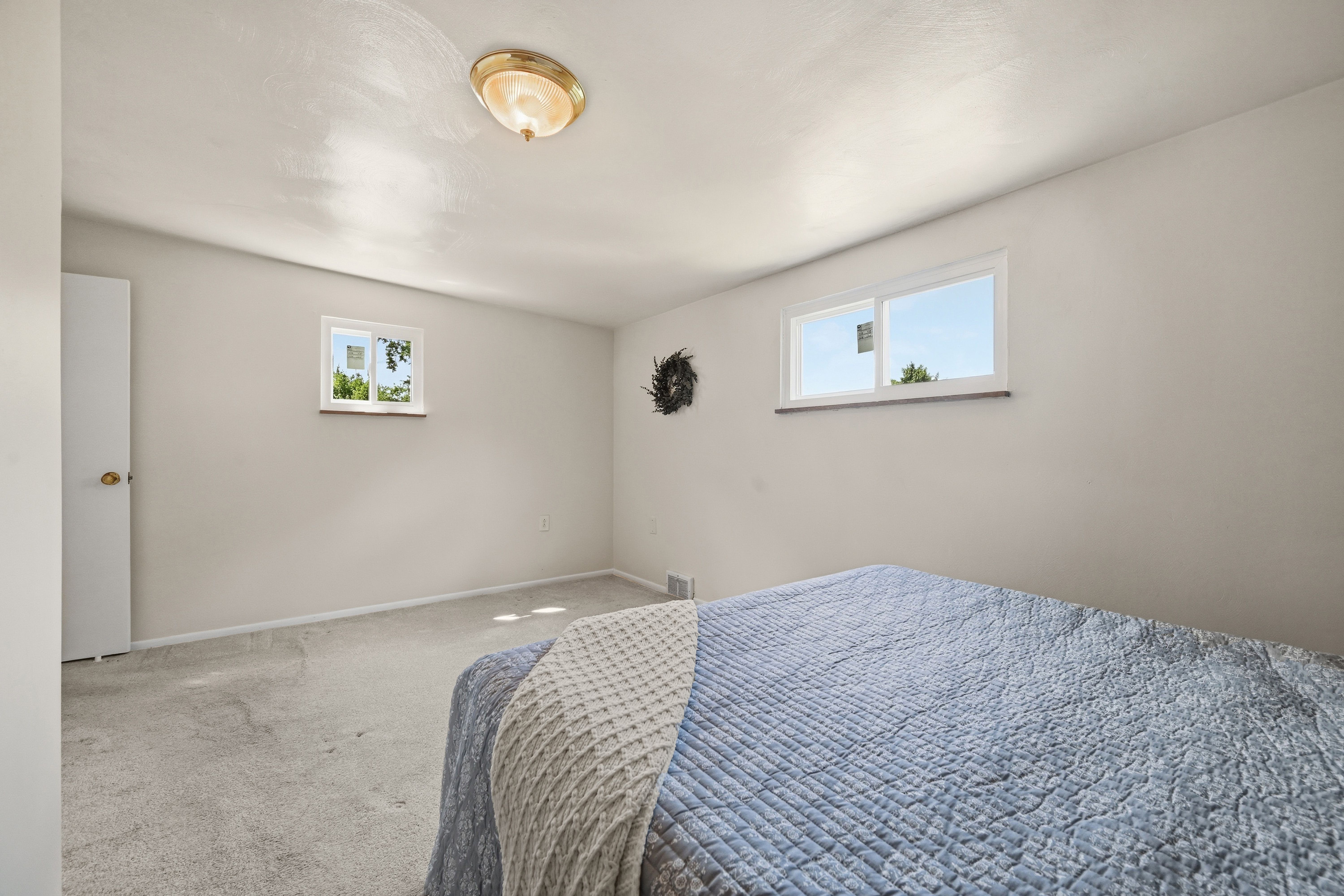  73 Clifford Drive, Pittsburgh, PA 15220 - 物件實景