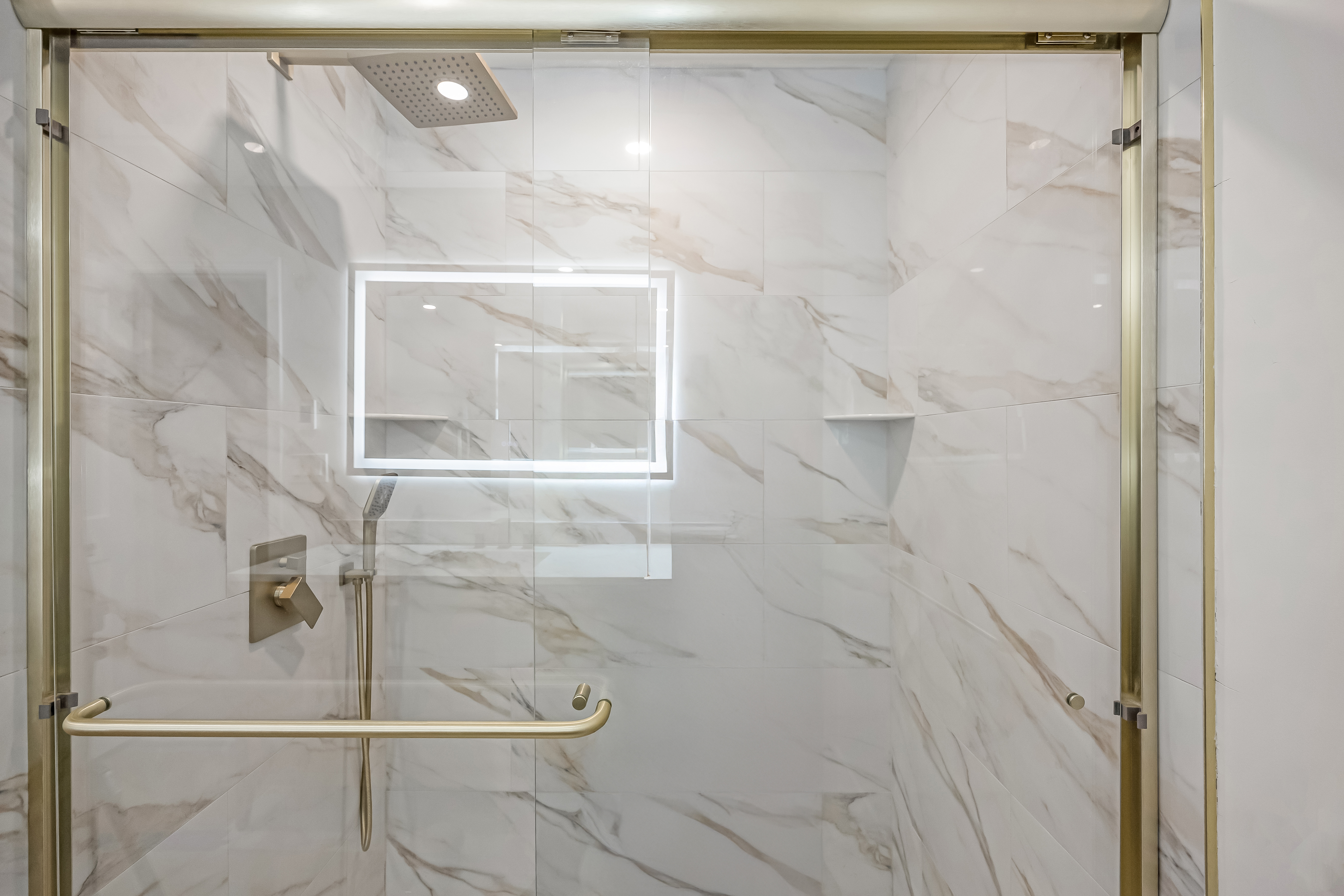 Brookville, New York, 11545, United States, 6 Bedrooms Bedrooms, ,7 BathroomsBathrooms,Residential,For Sale,2010042