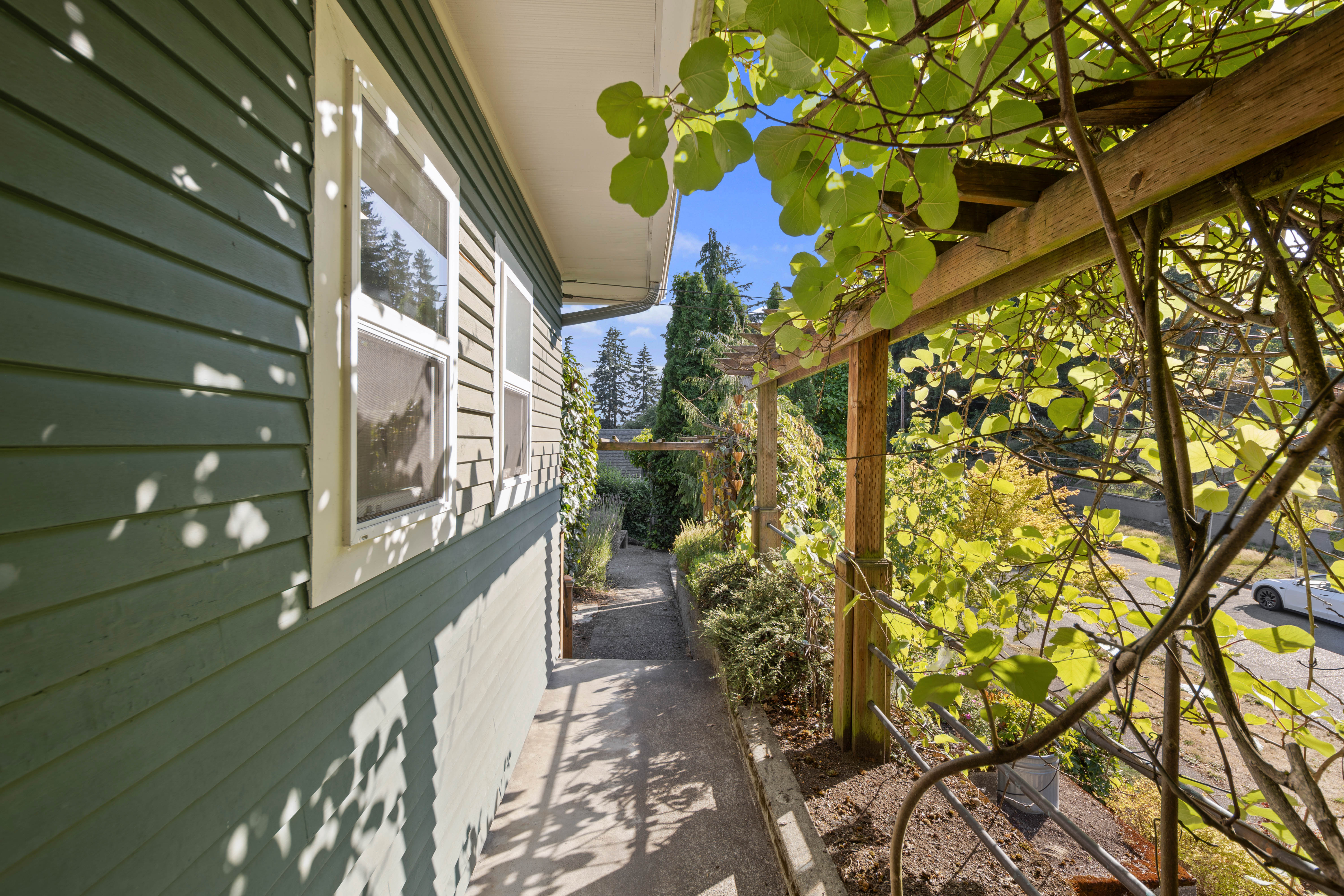  732 S. Summit Ave, Bremerton, WA 98312 - 物件實景