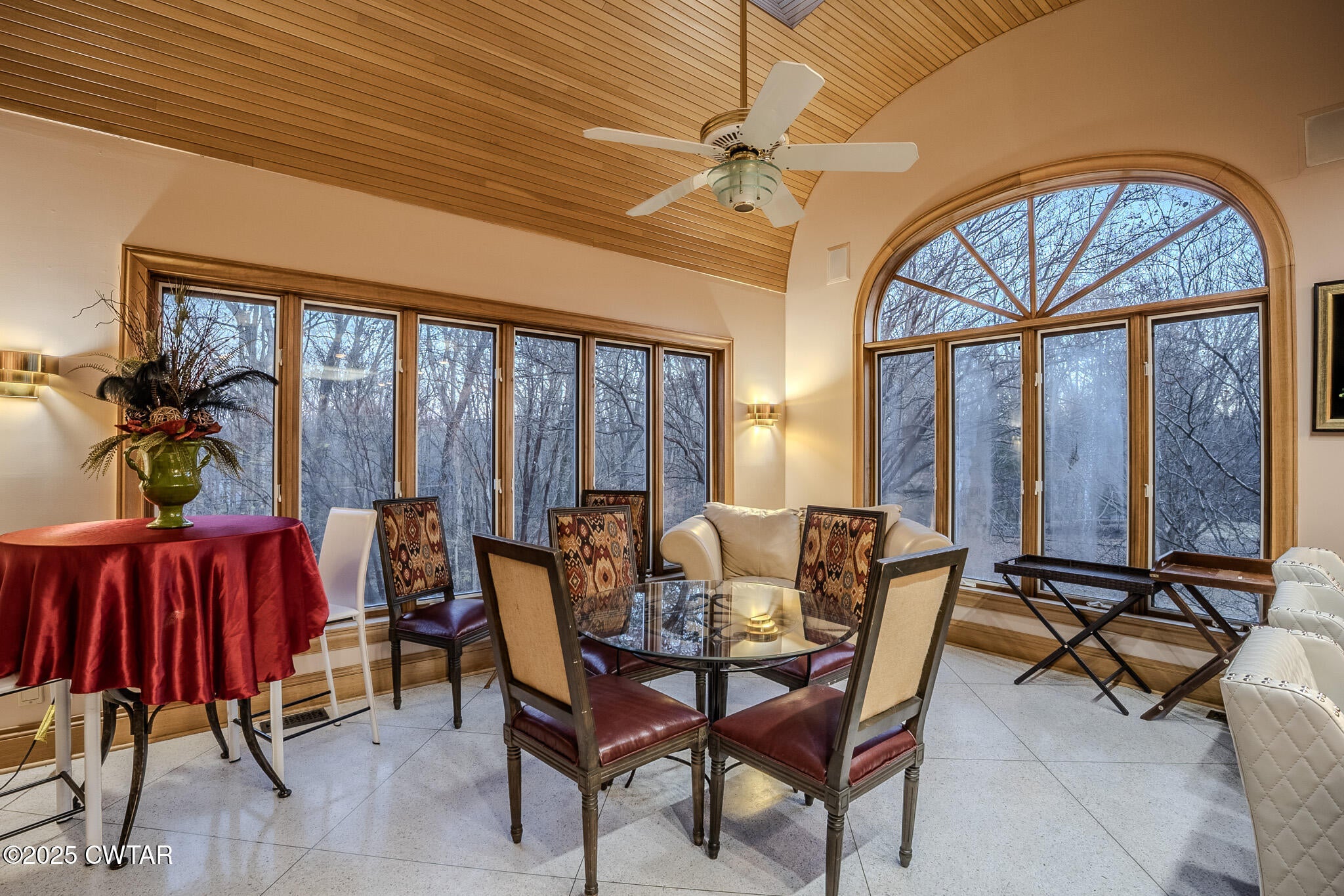 Jackson, Tennessee, 38305, United States, 5 Bedrooms Bedrooms, ,5 BathroomsBathrooms,Residential,For Sale,2006604