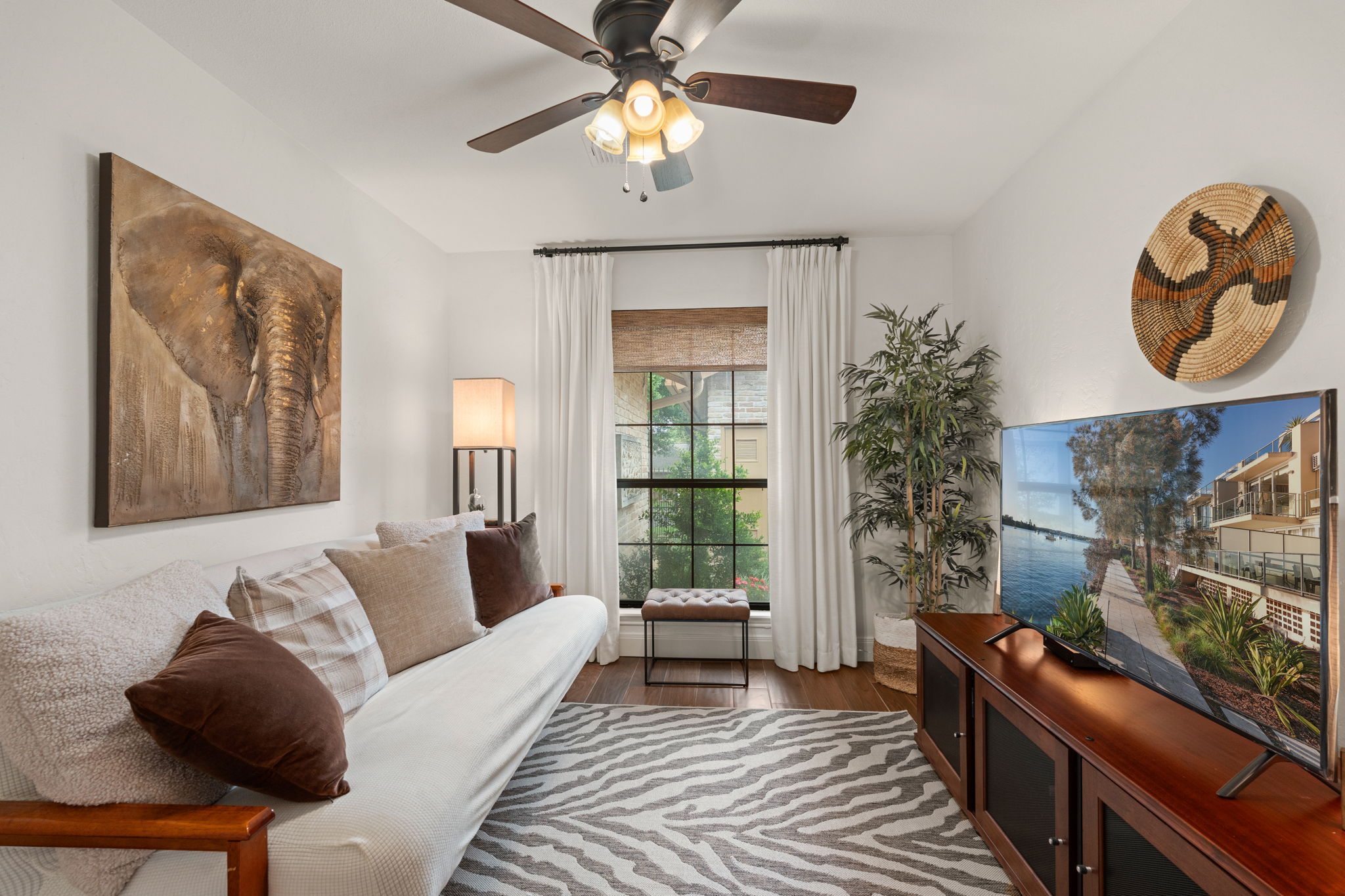  Jewel of Hunters Creek - 物件實景