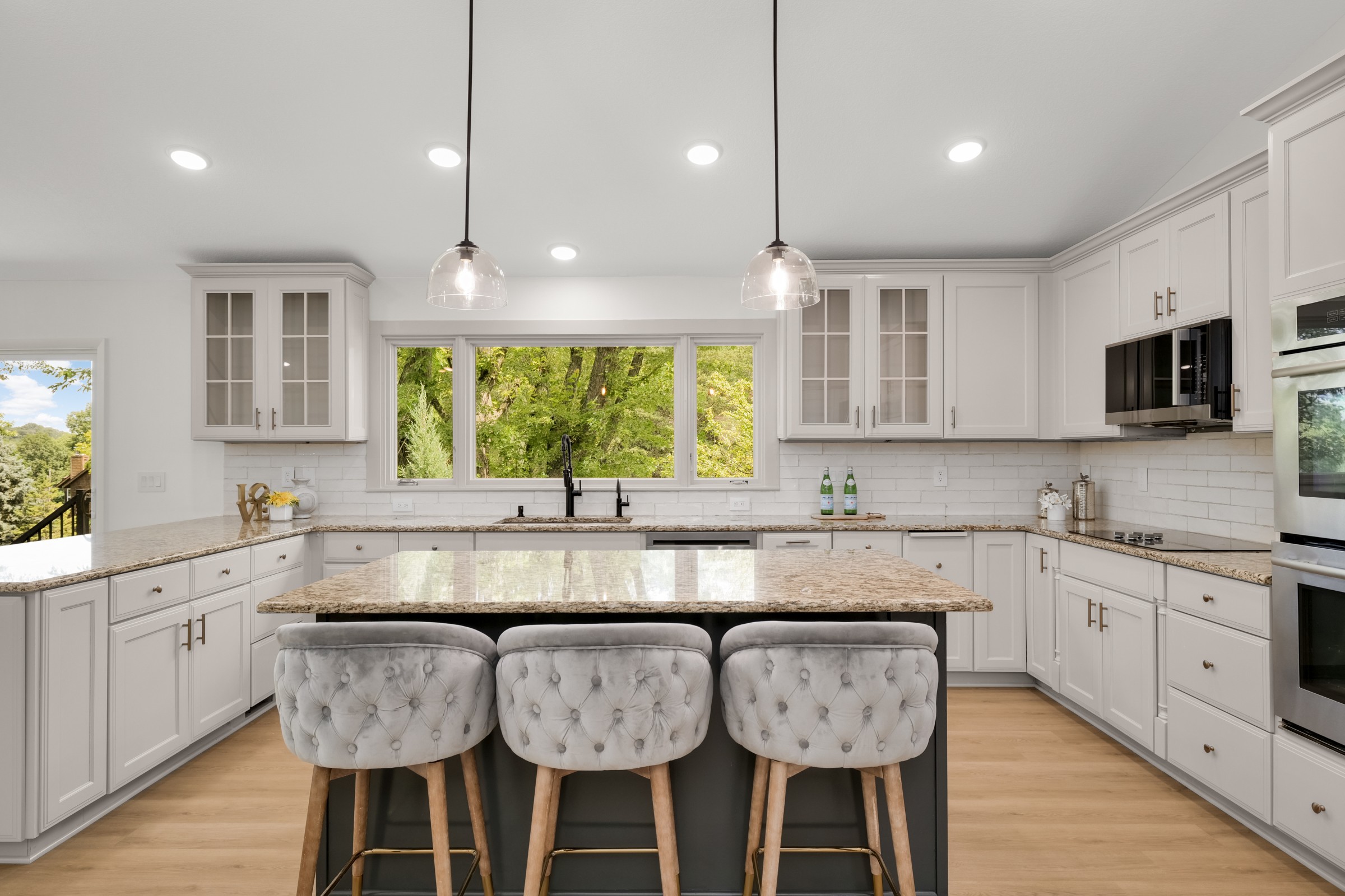  Renovated Beauty in Prime Bloomington - 物件實景