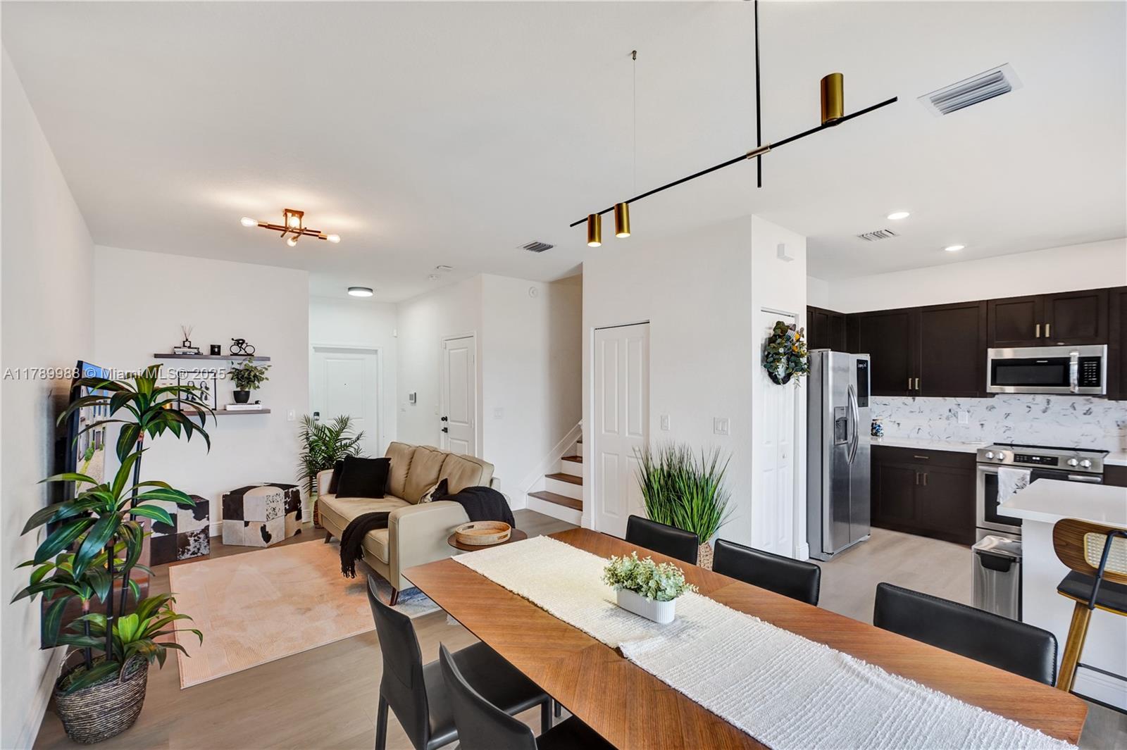 Miami, Florida, 33179, United States, 3 Bedrooms Bedrooms, ,3 BathroomsBathrooms,Residential,For Sale,1784236