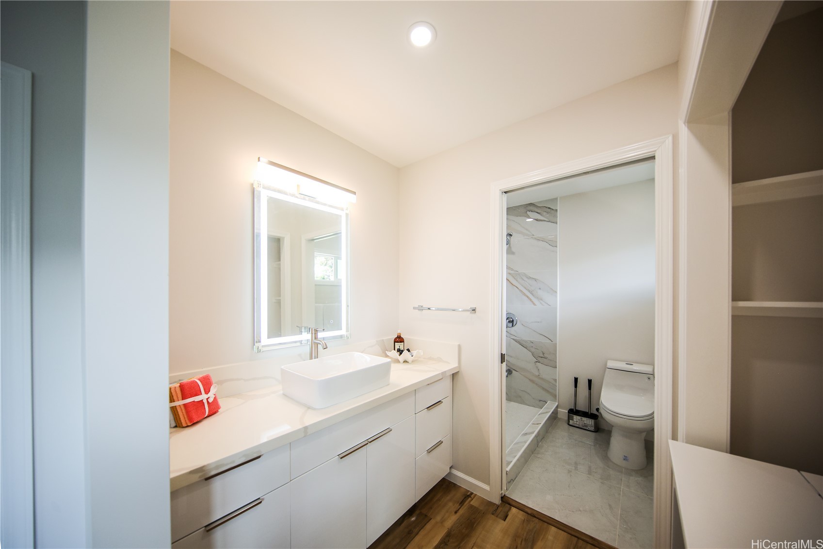 Kailua, Hawaii, 96734, United States, 7 Bedrooms Bedrooms, ,4 BathroomsBathrooms,Residential,For Sale,1846626