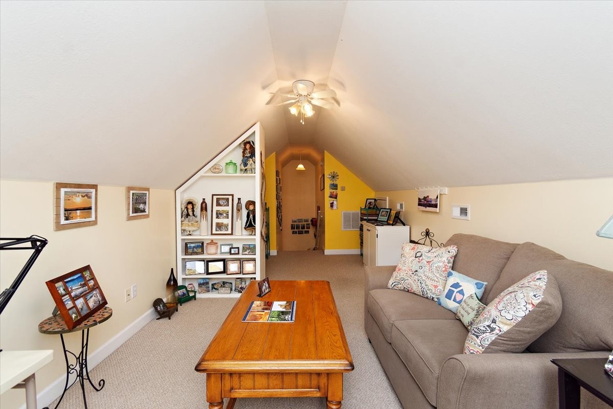 Manchester, Tennessee, 37355, United States, 3 Bedrooms Bedrooms, ,2 BathroomsBathrooms,Residential,For Sale,1907523