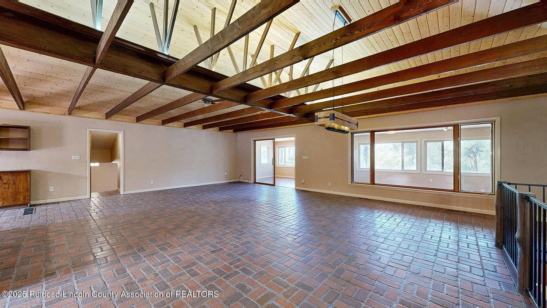 Ruidoso, New Mexico, 88345, United States, 3 Bedrooms Bedrooms, ,3 BathroomsBathrooms,Residential,For Sale,1826738