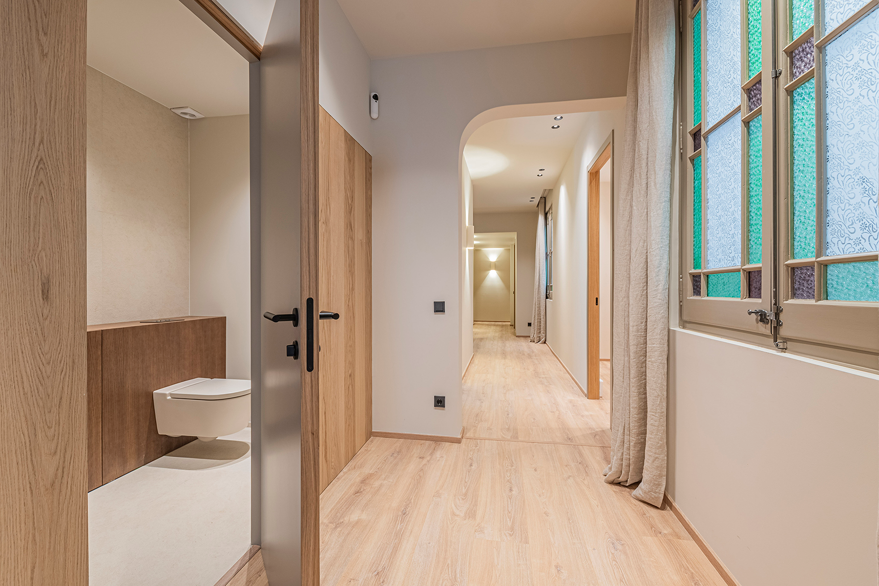  Modernist flat in Eixample with premium finishes in the Quadrat d