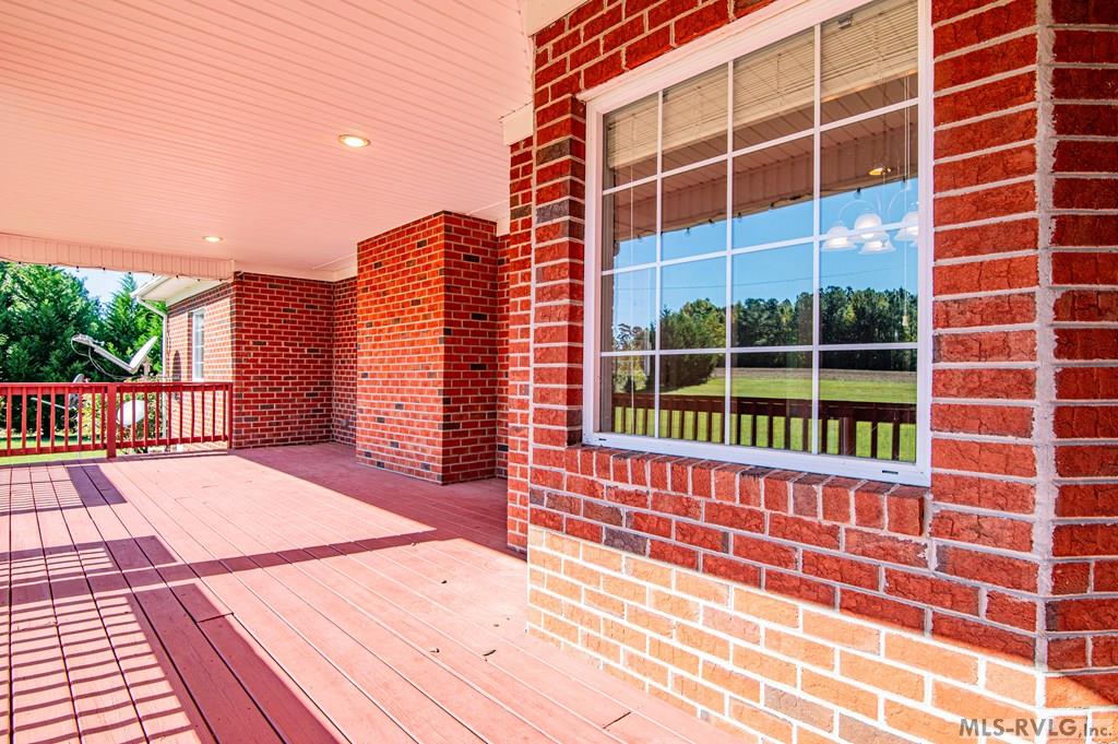 Littleton, North Carolina, 27850, United States, 4 Bedrooms Bedrooms, ,3 BathroomsBathrooms,Residential,For Sale,1972408