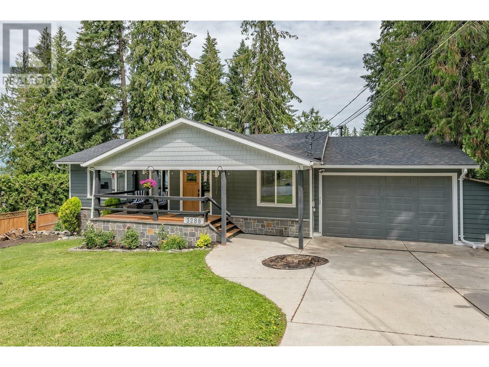 SPALLUMCHEEN, British Columbia, V4Y 0S6, CA, 3 Bedrooms Bedrooms, ,3 BathroomsBathrooms,Residential,For Sale,1874999