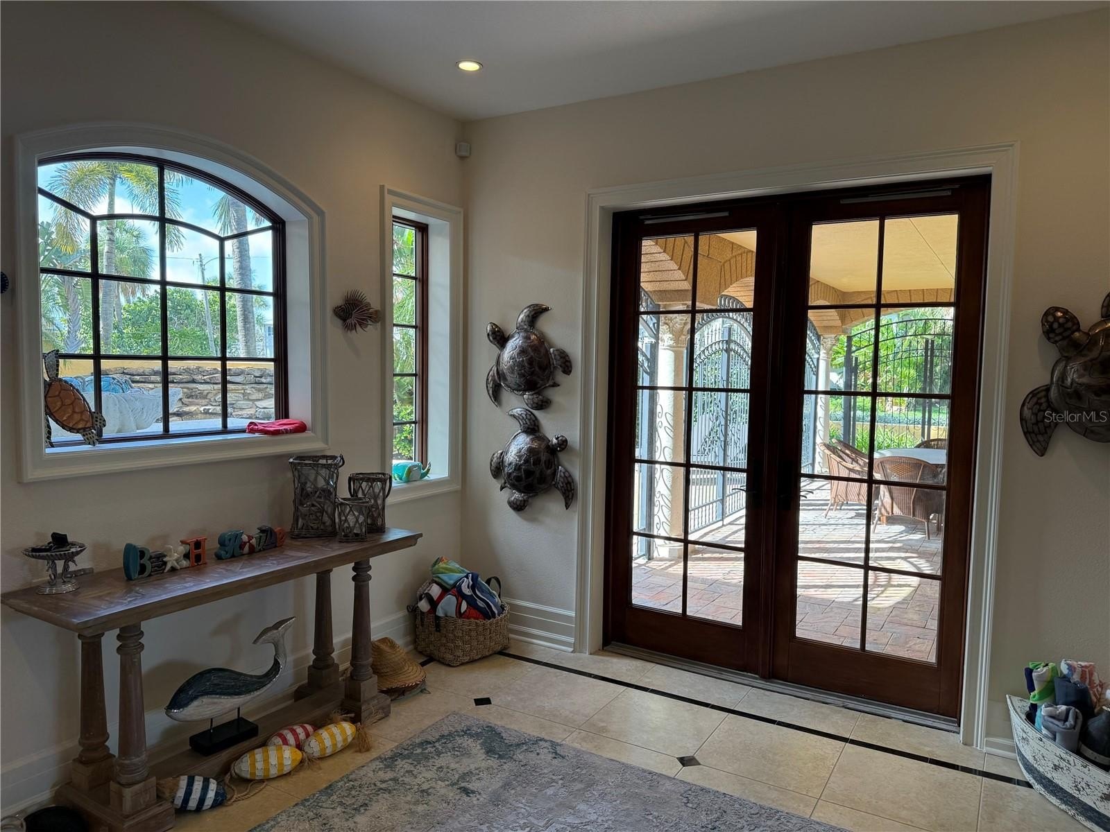 CLEARWATER BEACH, Florida, 33767, United States, 5 Bedrooms Bedrooms, ,6 BathroomsBathrooms,Residential,For Sale,1977061