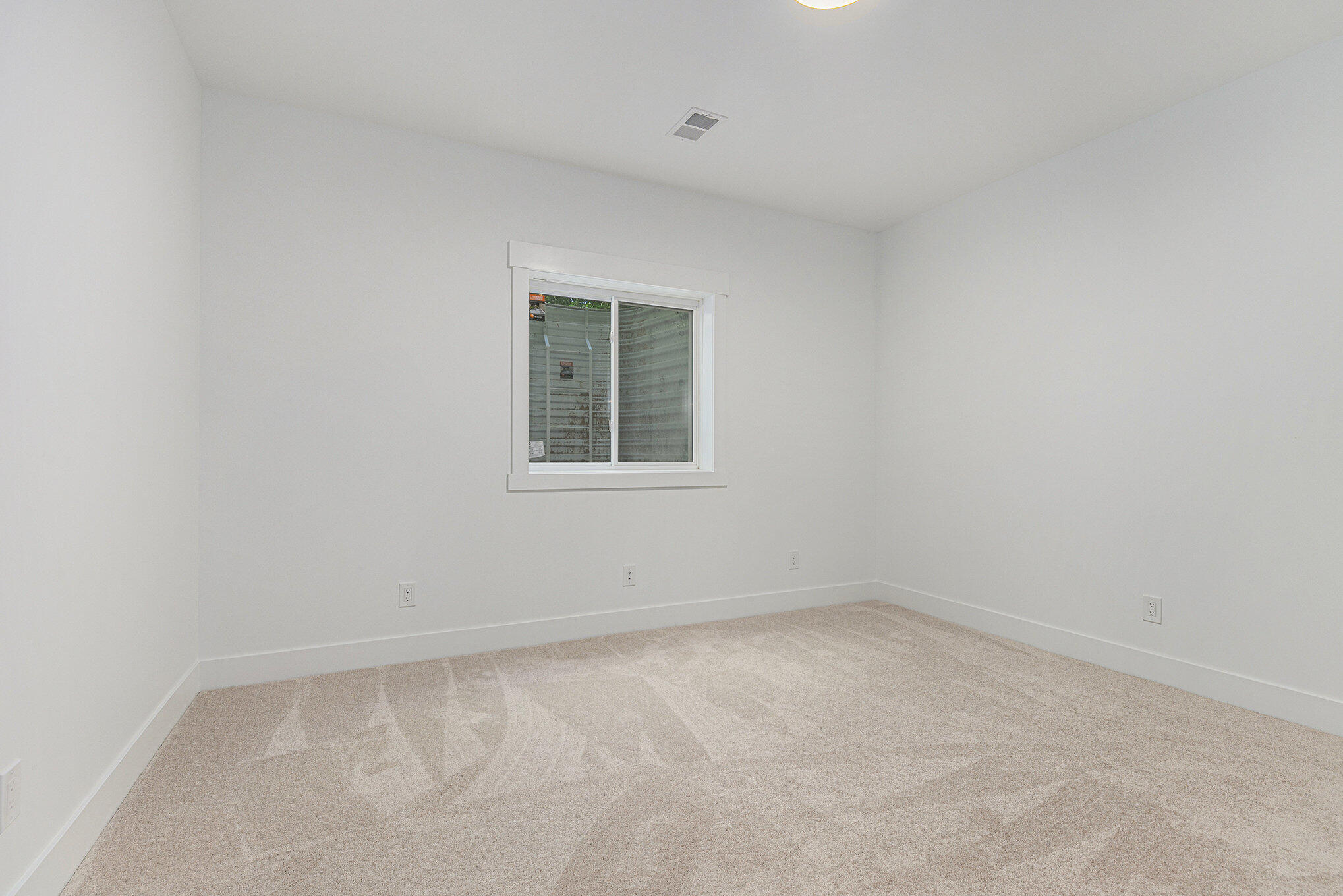 Allegan, Michigan, 49010, United States, 6 Bedrooms Bedrooms, ,4 BathroomsBathrooms,Residential,For Sale,1827458