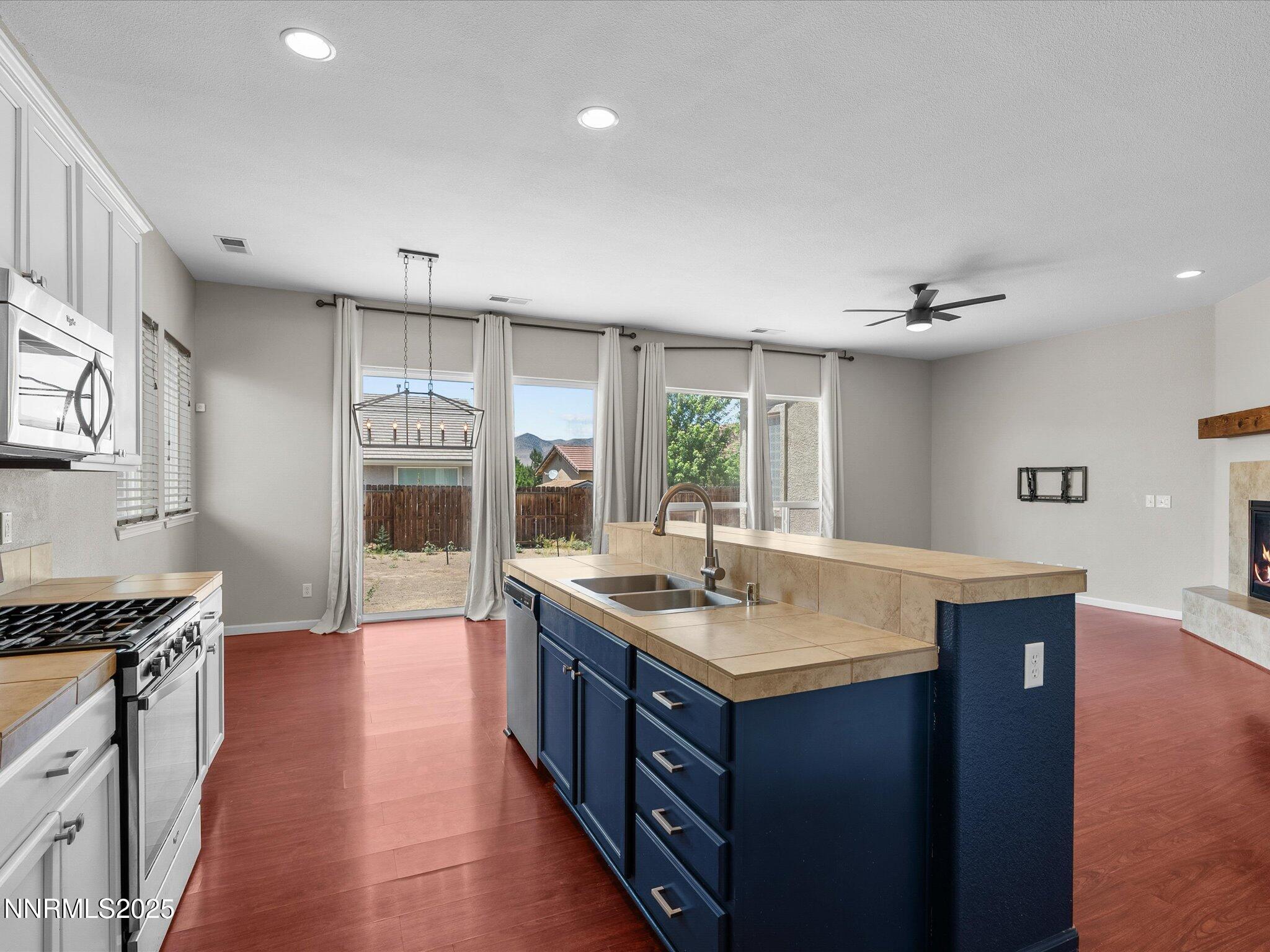 Dayton, Nevada, 89403, United States, 3 Bedrooms Bedrooms, ,2 BathroomsBathrooms,Residential,For Sale,1848243