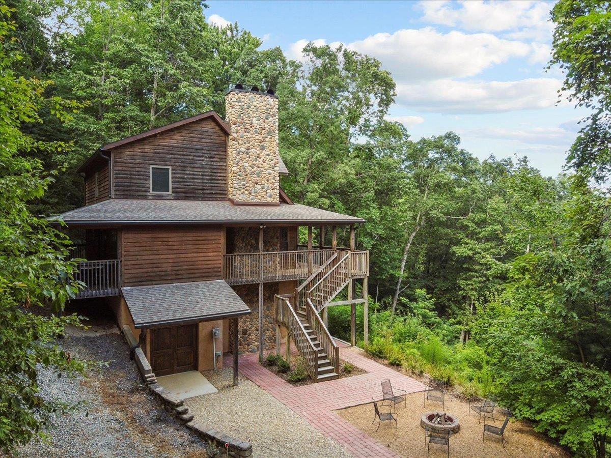 Cleveland, South Carolina, 29635, United States, 3 Bedrooms Bedrooms, ,3 BathroomsBathrooms,Residential,For Sale,1977097