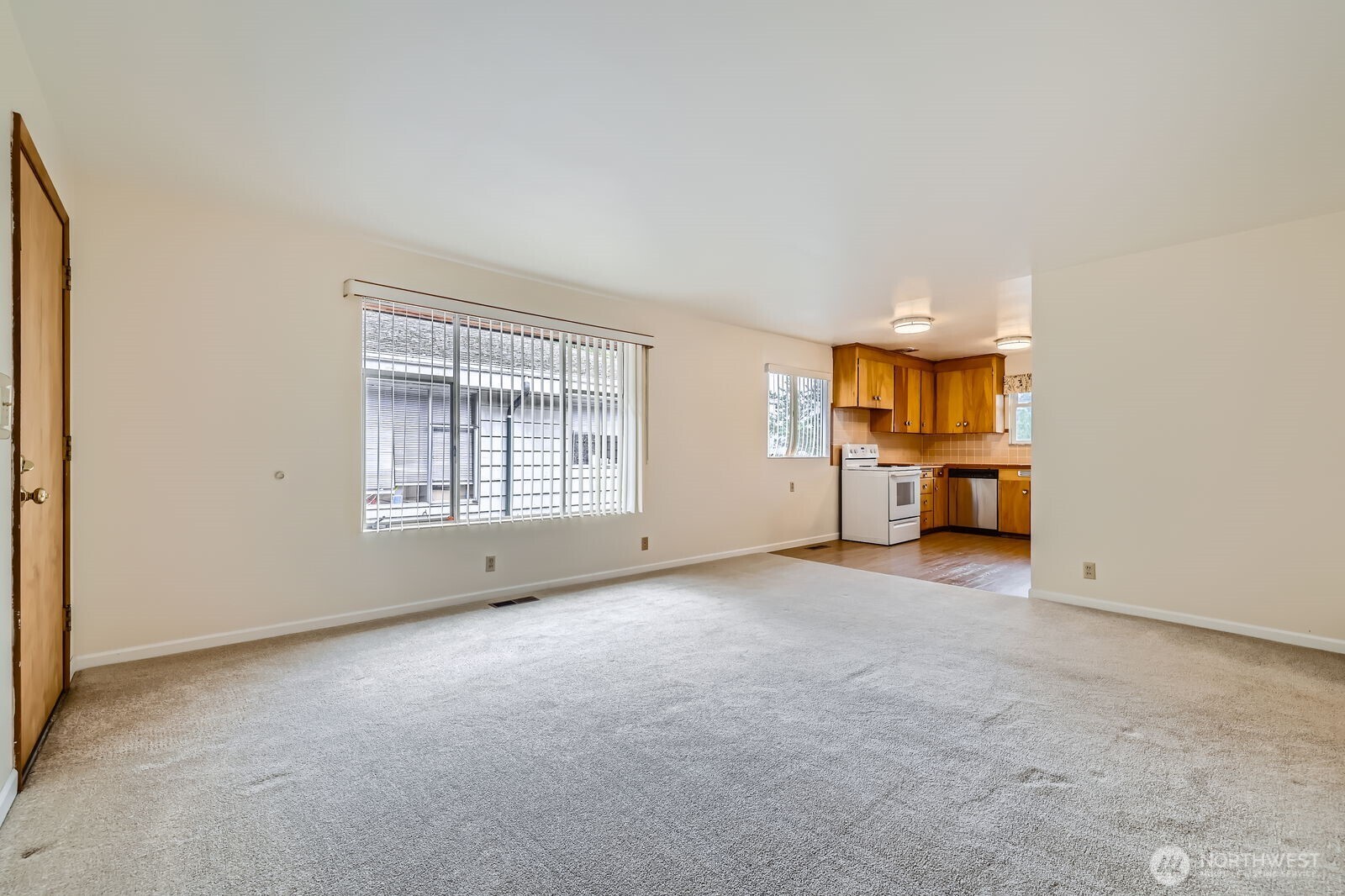 Seattle, Washington, 98125, United States, ,Residential,For Sale,1928074