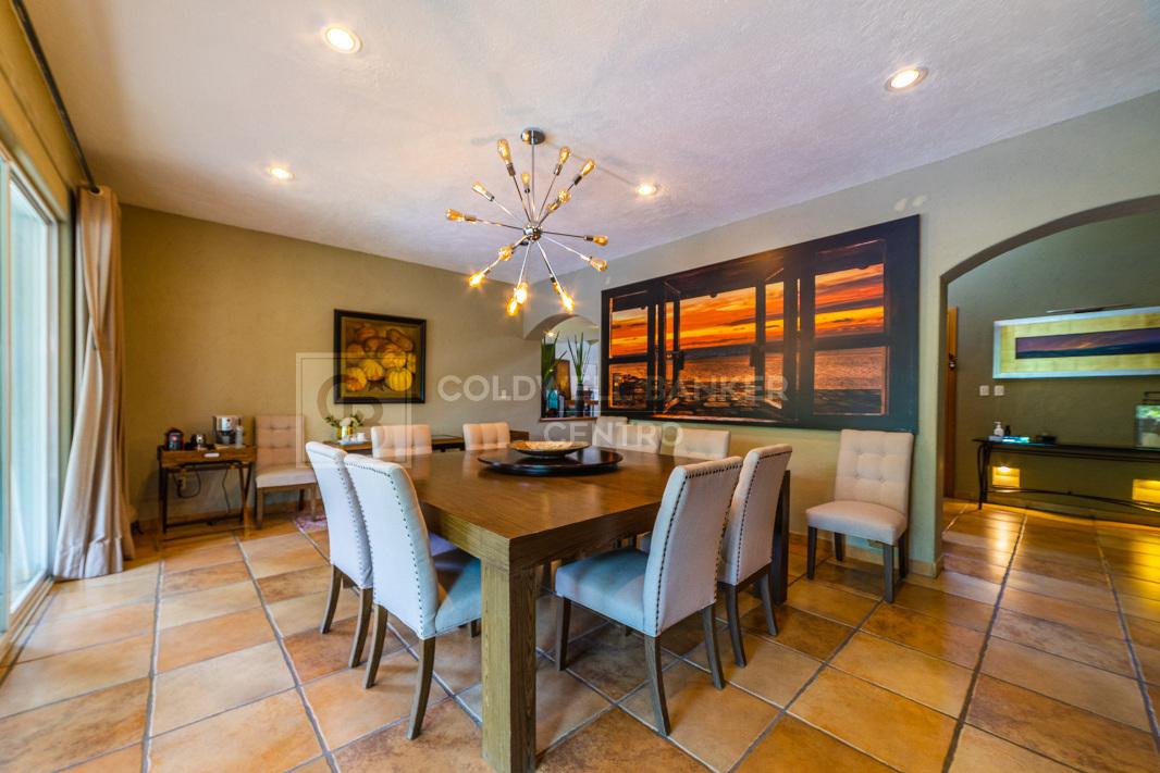 Robles, Querétaro, Querétaro, 76100, Mexico, 4 Bedrooms Bedrooms, ,4 BathroomsBathrooms,Residential,For Sale,Robles,1443565
