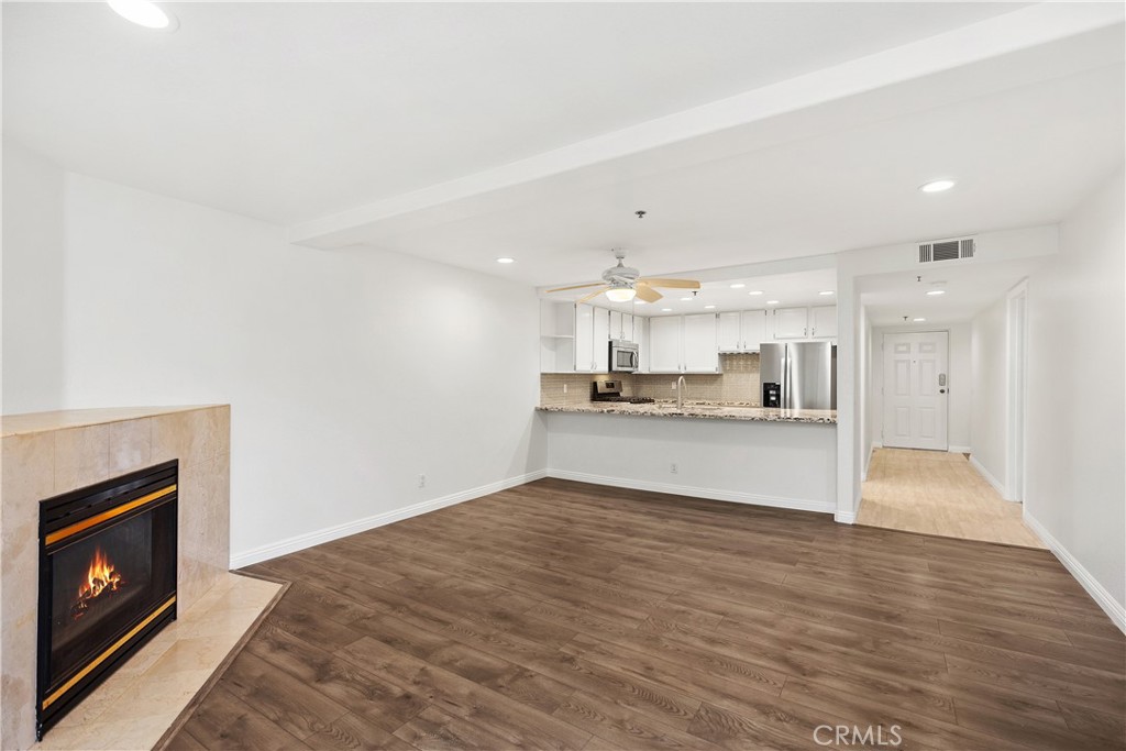 San Clemente, California, 92672, United States, 2 Bedrooms Bedrooms, ,3 BathroomsBathrooms,Residential,For Sale,1989369