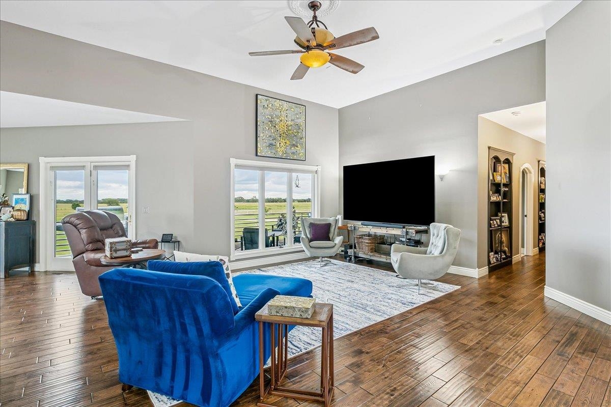 Augusta, Kansas, 67010, United States, 4 Bedrooms Bedrooms, ,4 BathroomsBathrooms,Residential,For Sale,1942309