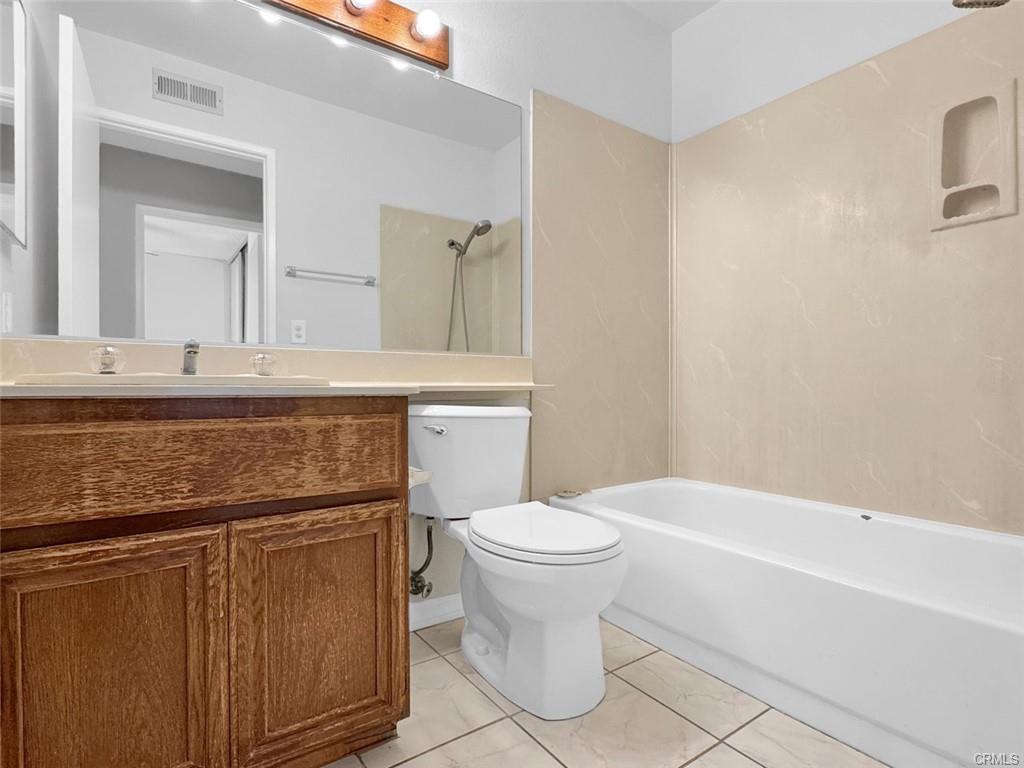 Santa Fe Springs, California, 90670, United States, 3 Bedrooms Bedrooms, ,2 BathroomsBathrooms,Residential,For Sale,1987363