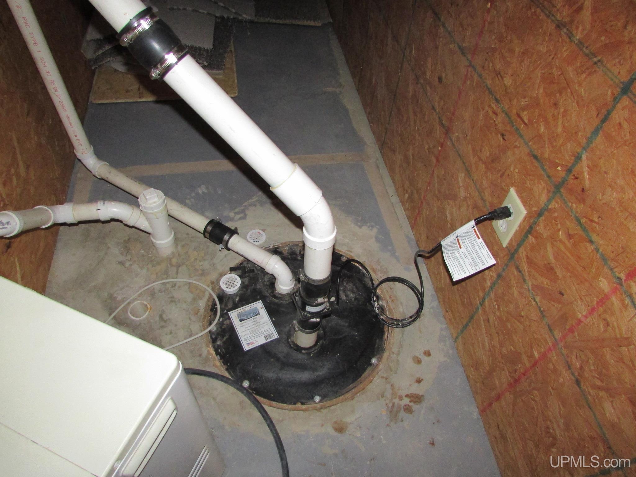 Skanee, Michigan, 49962, United States, 3 Bedrooms Bedrooms, ,2 BathroomsBathrooms,Residential,For Sale,1975456