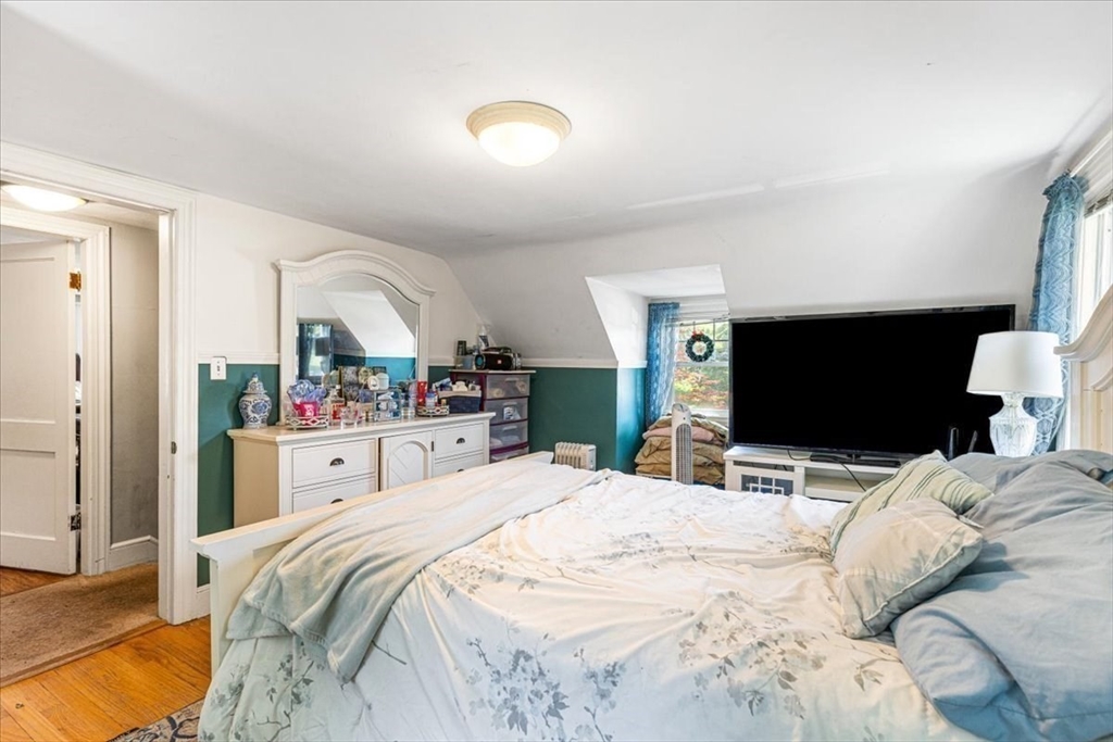 North Attleboro, Massachusetts, 02760, United States, 3 Bedrooms Bedrooms, ,Residential,For Sale,1872868