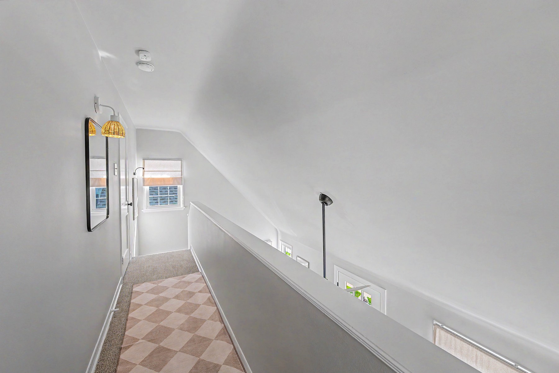  2353 Asbury Avenue - 物件實景