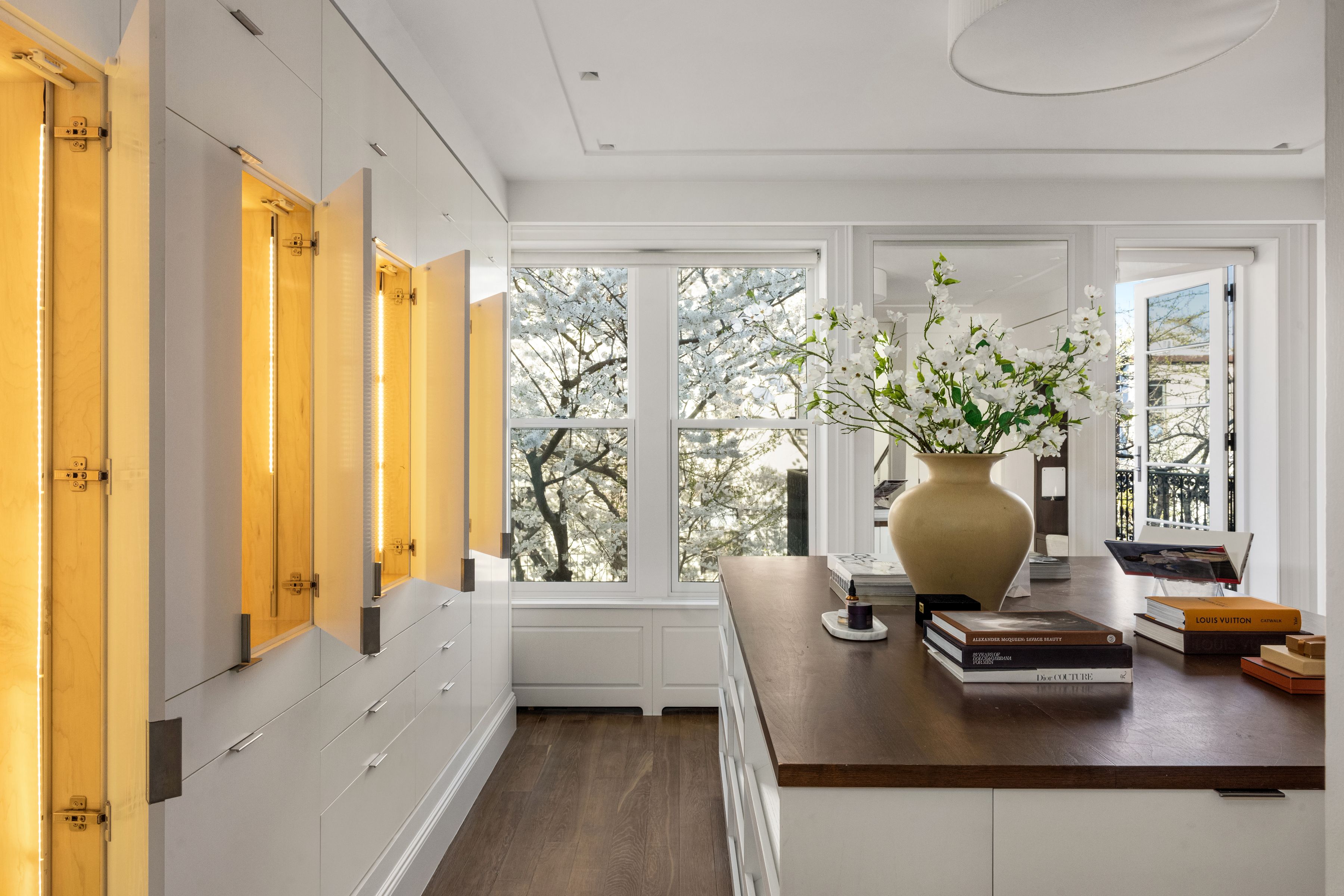  527 3rd Street - 物件實景