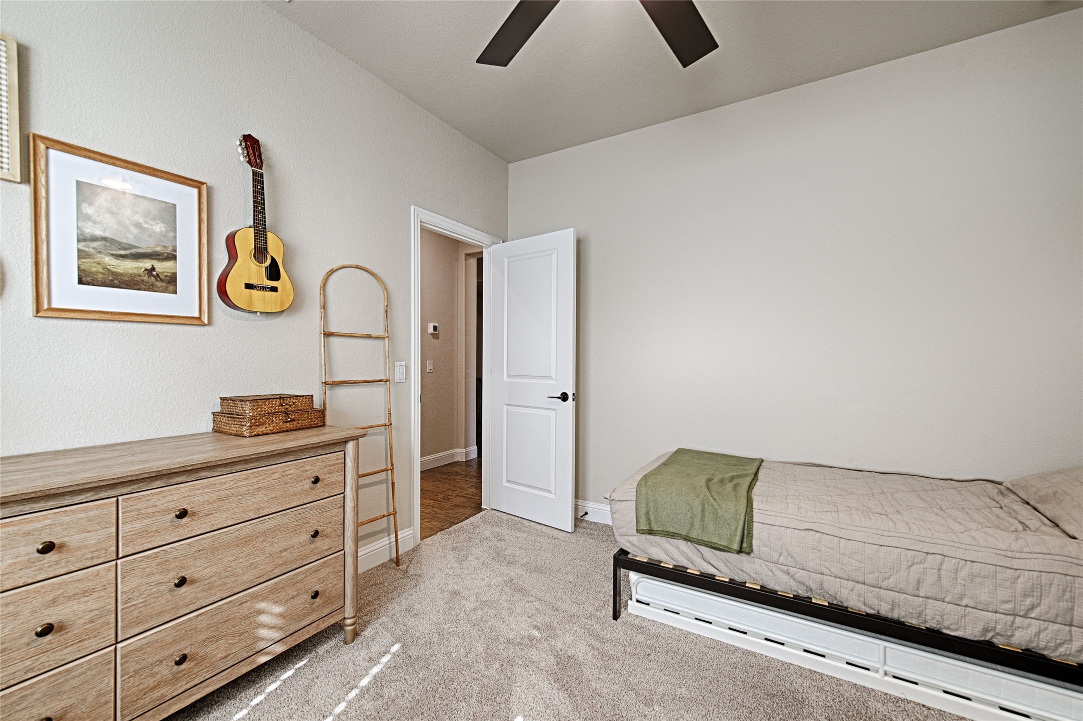 Burleson, Texas, 76028, United States, 4 Bedrooms Bedrooms, ,3 BathroomsBathrooms,Residential,For Sale,1954852