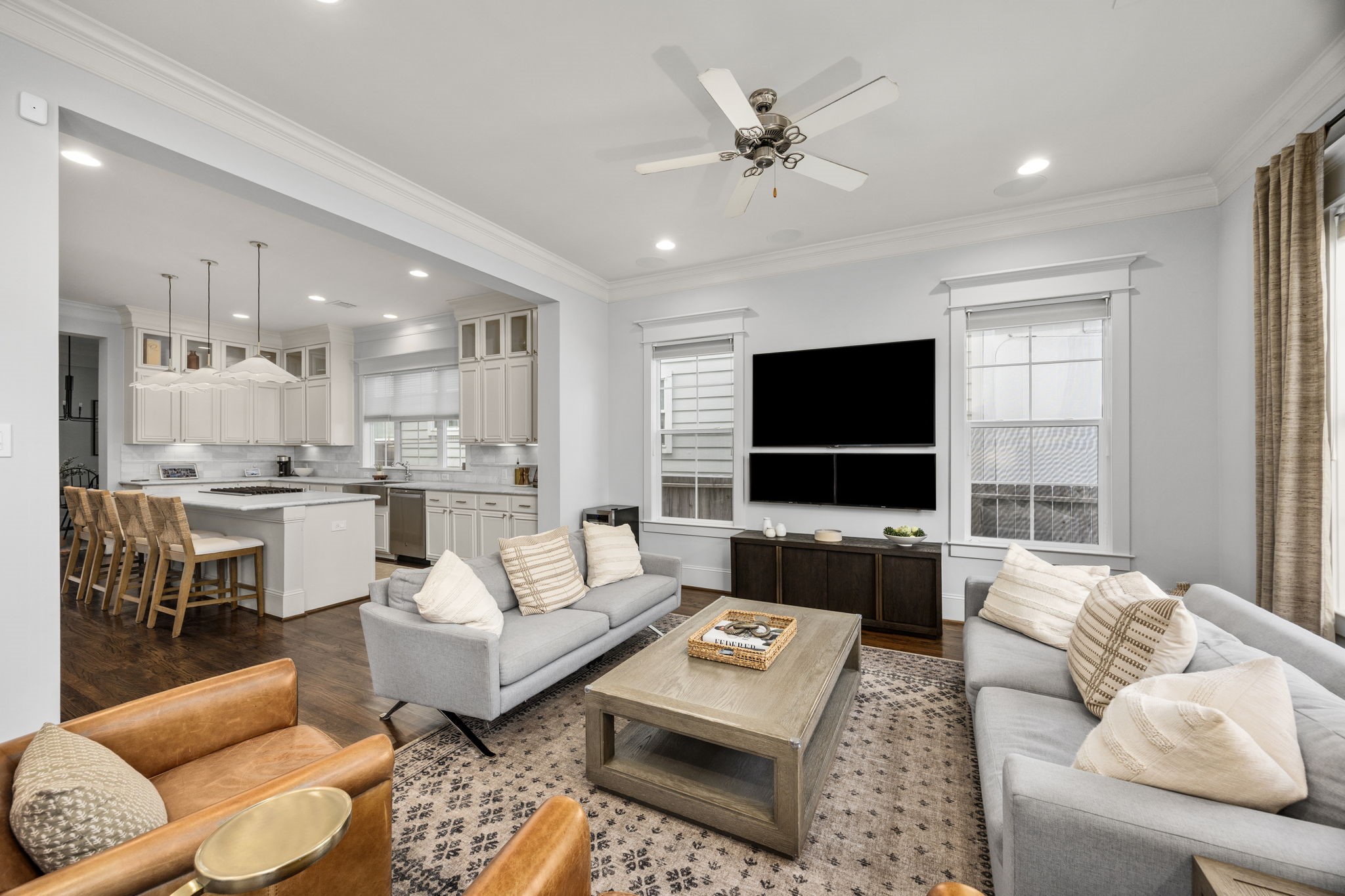  733 Ashland Street C - 物件實景