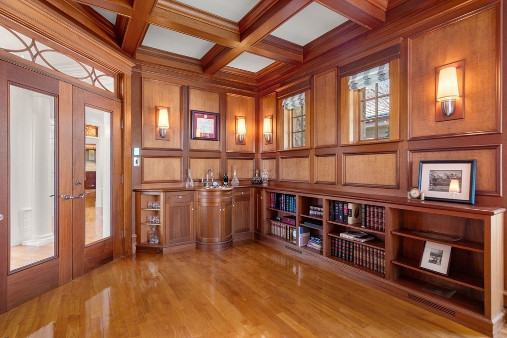 Beverly, Massachusetts, 01915, United States, 5 Bedrooms Bedrooms, ,8 BathroomsBathrooms,Residential,For Sale,1784465